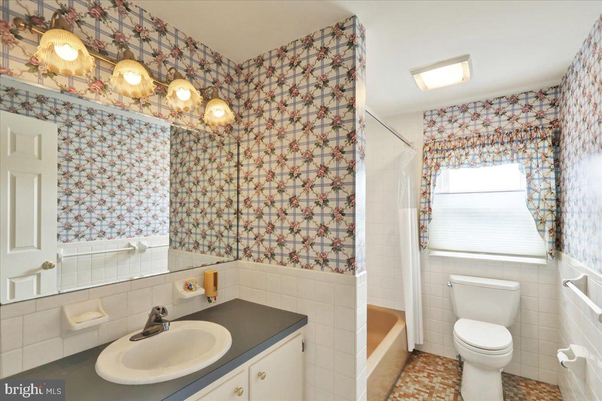 WHITFIELD - Residential