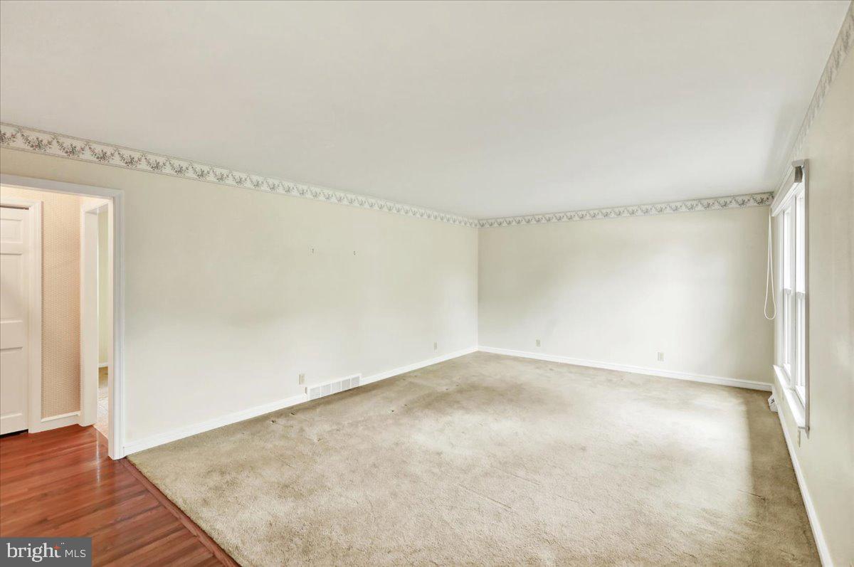 WHITFIELD - Residential