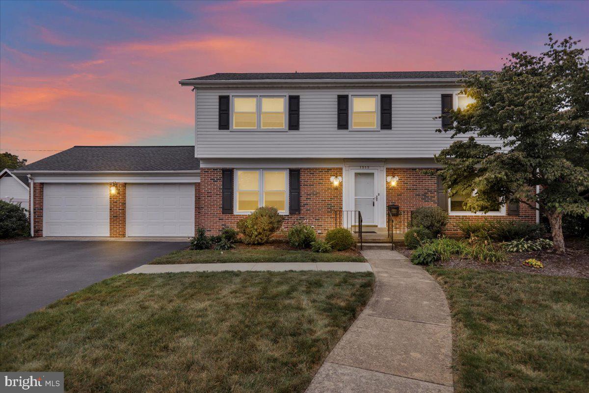 WHITFIELD - Residential