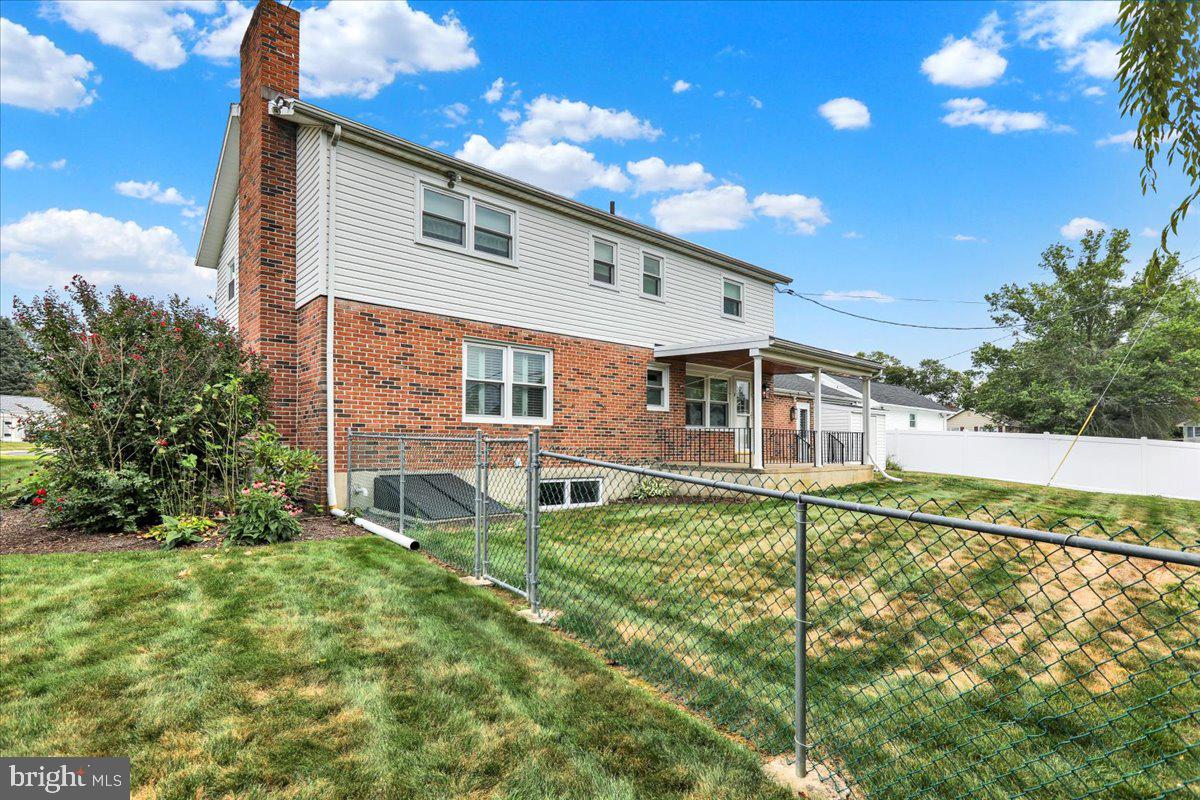 WHITFIELD - Residential