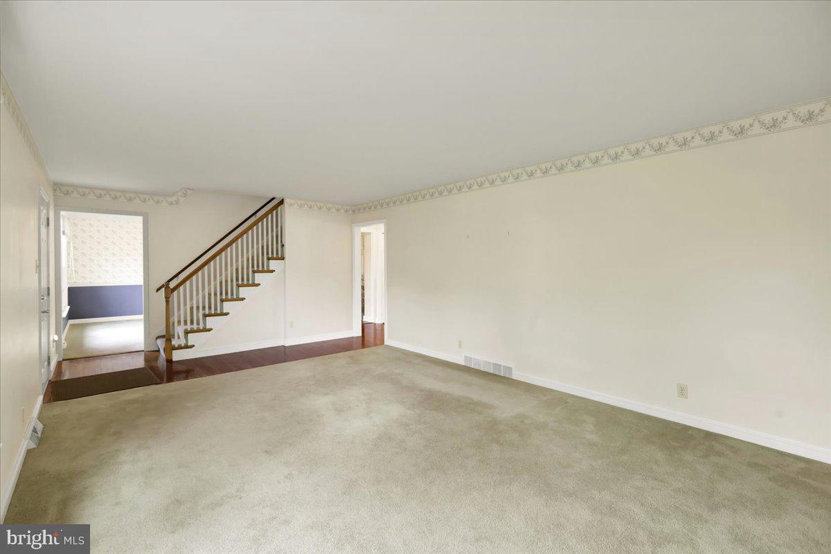 WHITFIELD - Residential