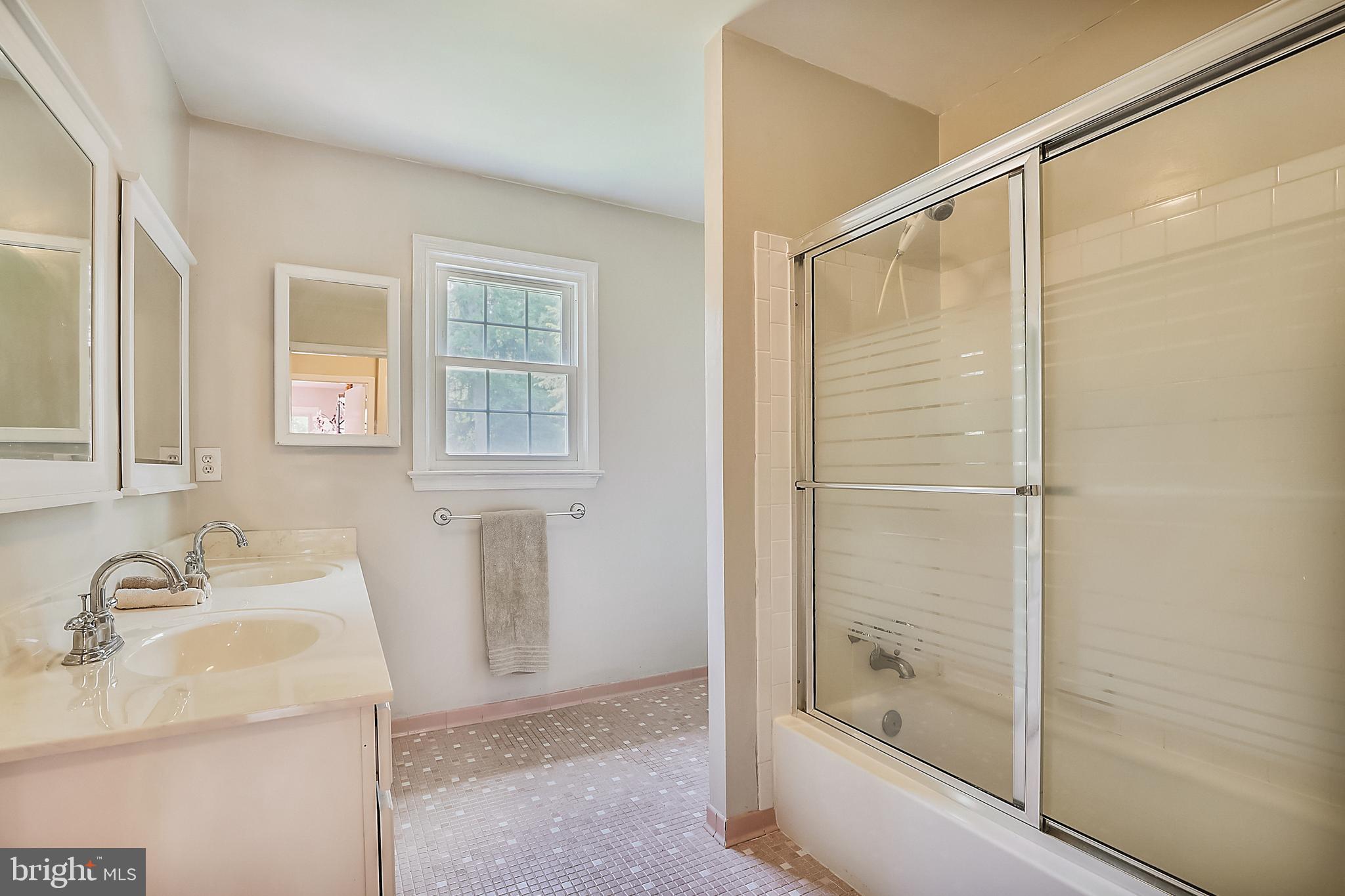 ROCKSHIRE - Residential