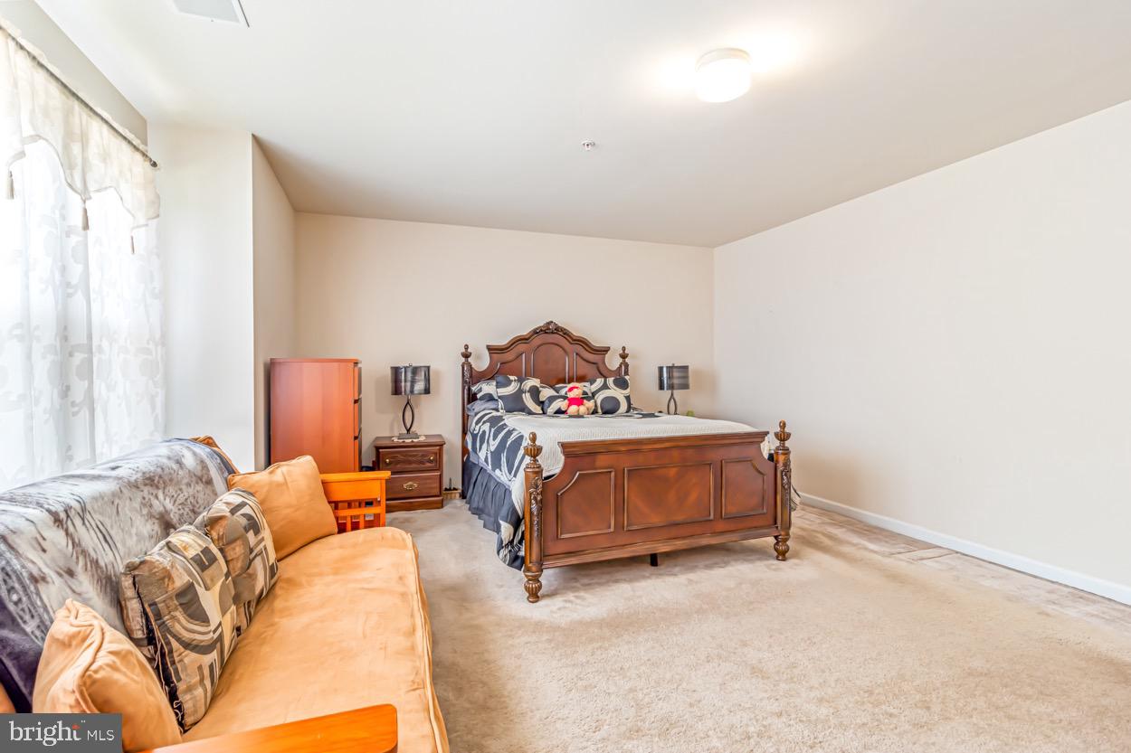 EAST COLUMBIA - Residential