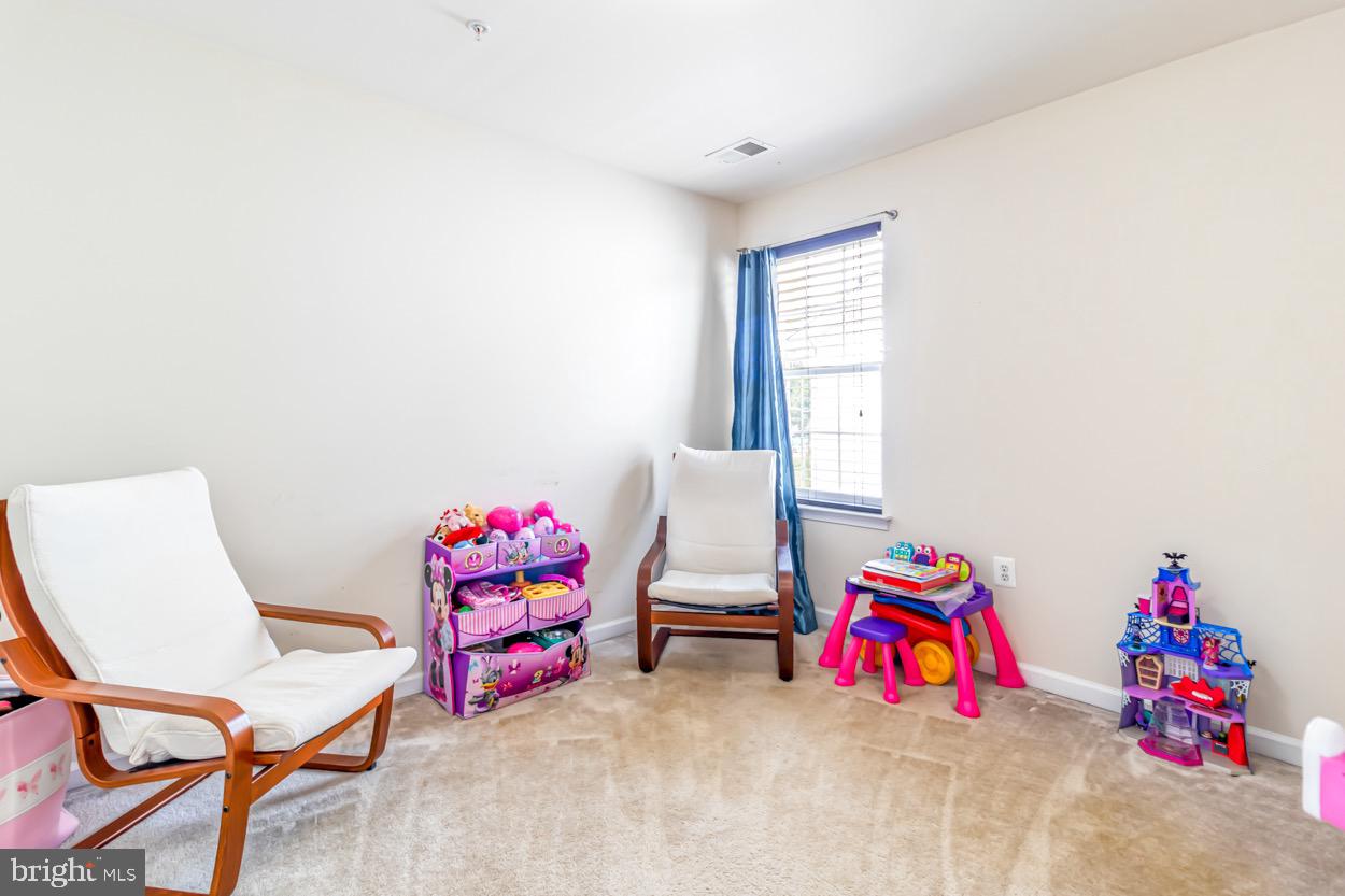 EAST COLUMBIA - Residential