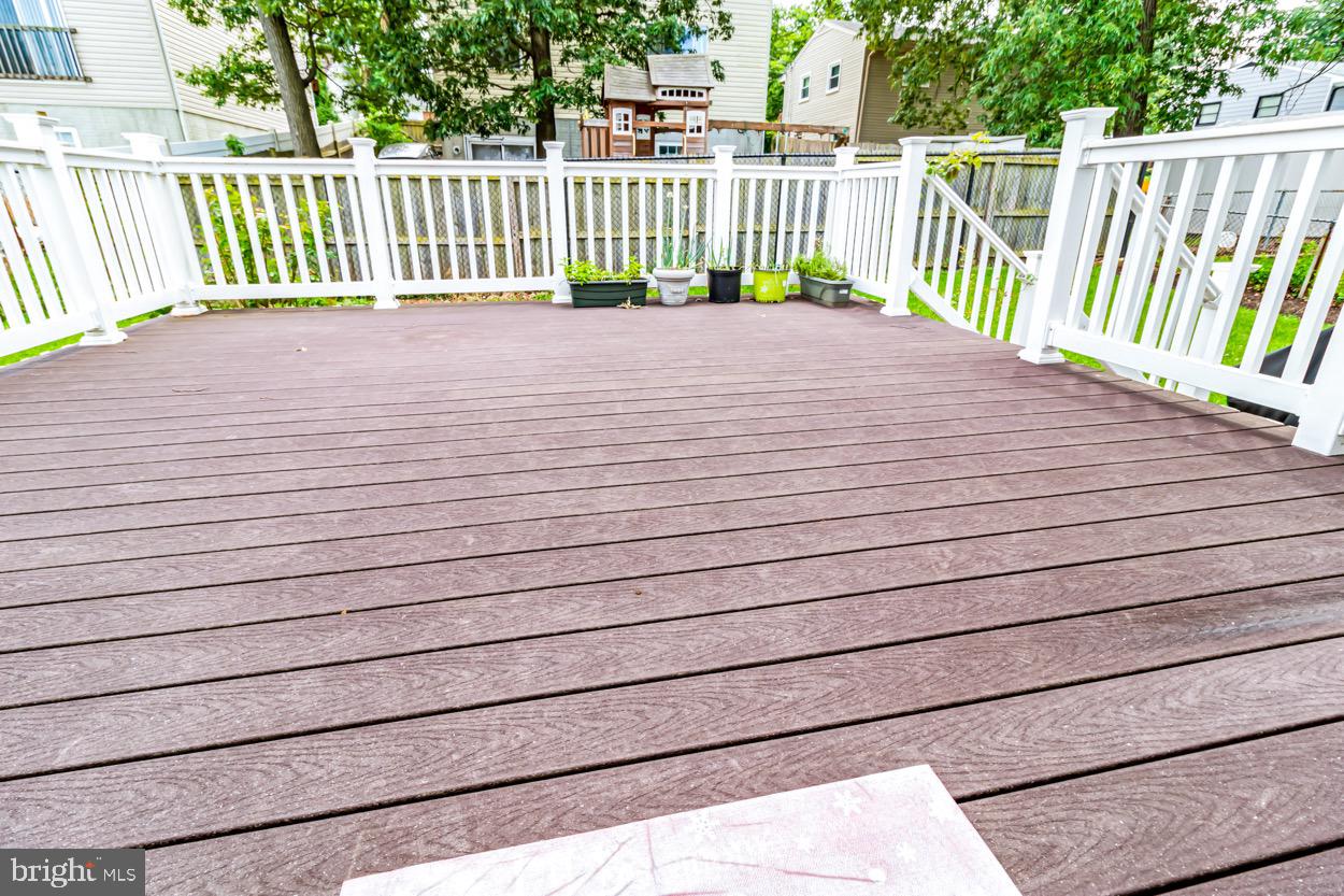 EAST COLUMBIA - Residential