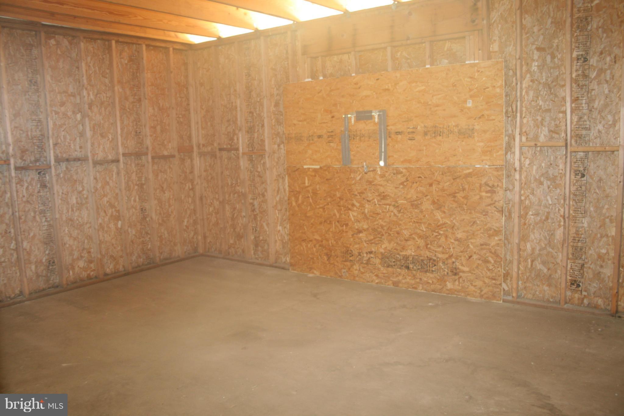 RIVERDALE PARK - Residential