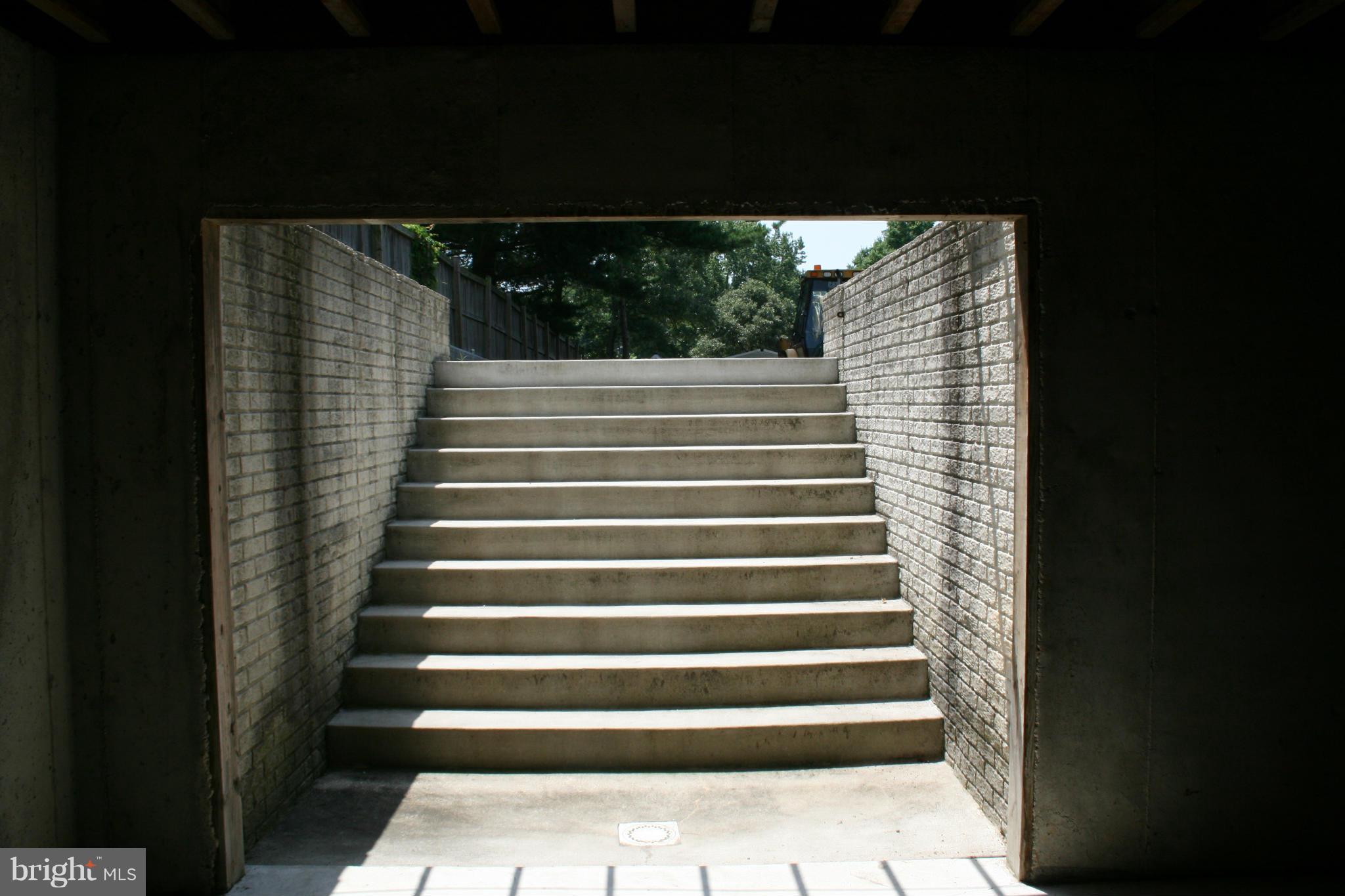 RIVERDALE PARK - Residential