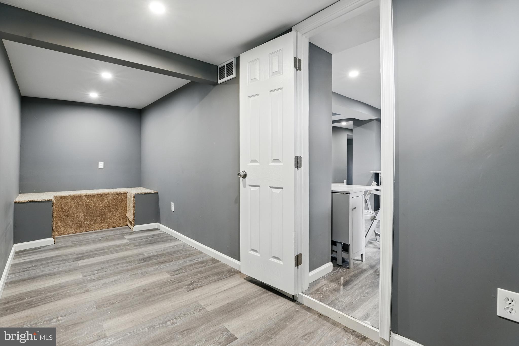 BROOKLYN - Residential