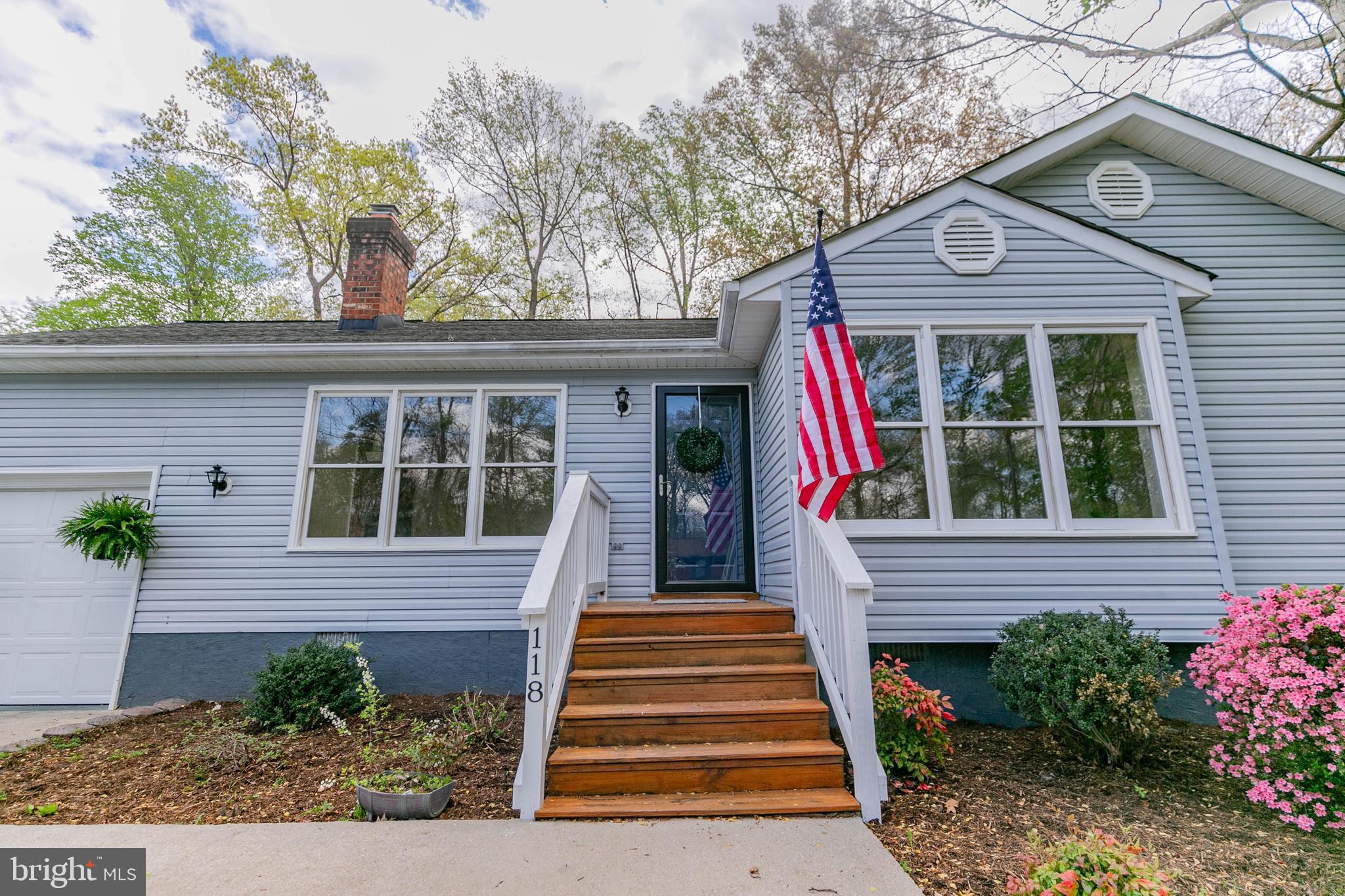 LAKE CAROLINE - Residential