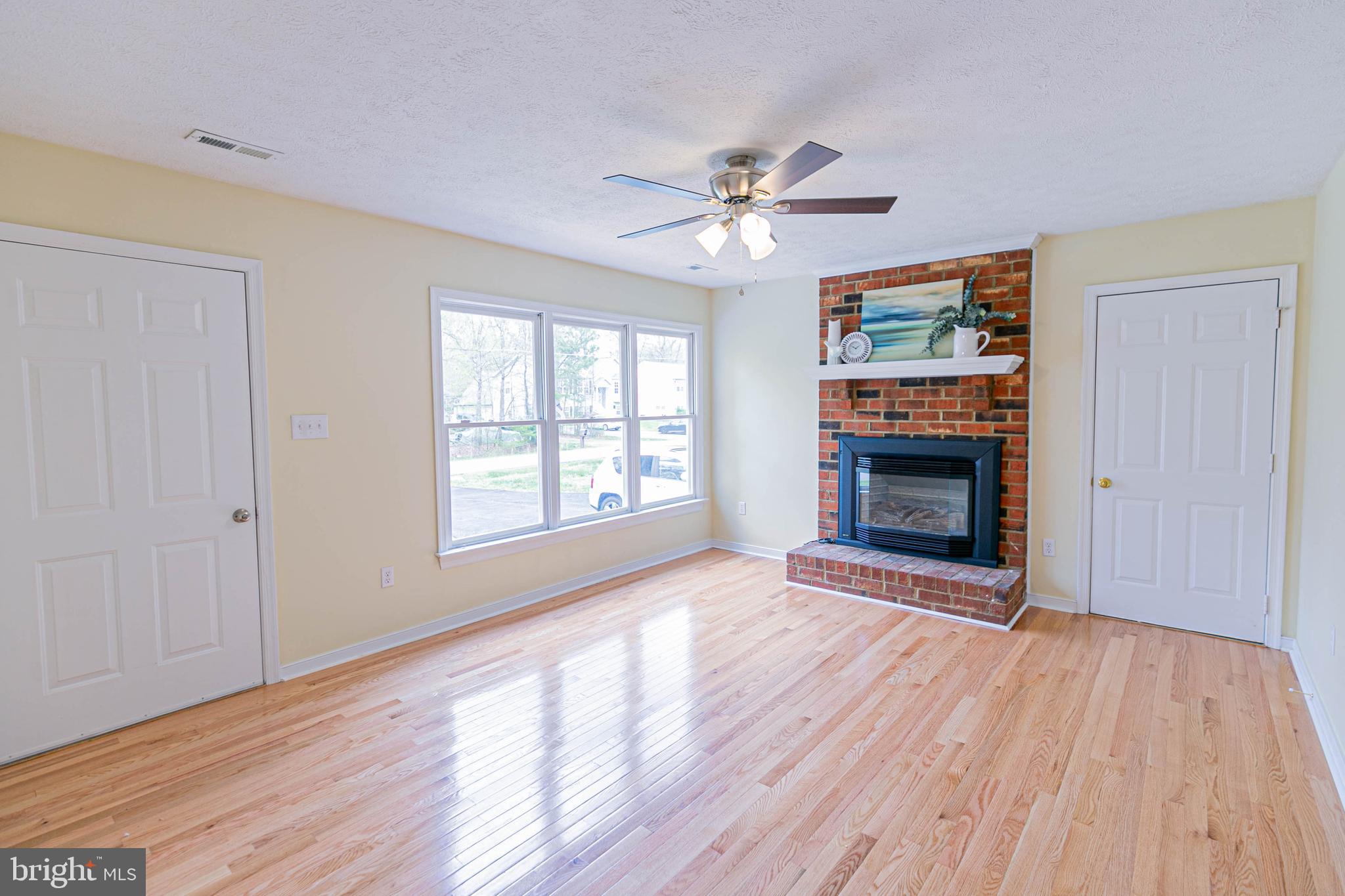 LAKE CAROLINE - Residential