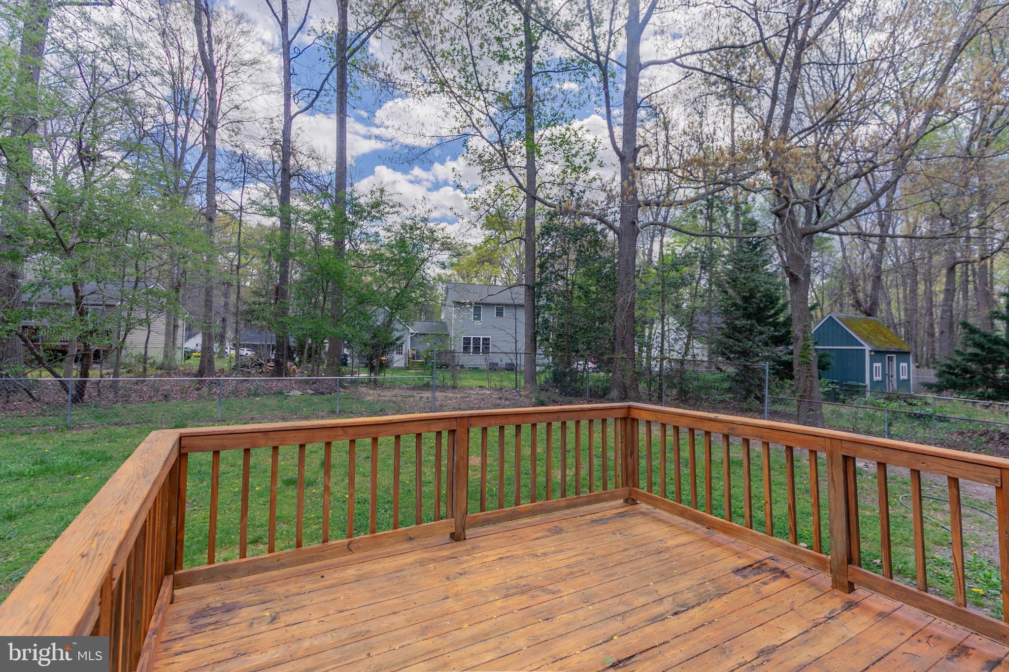 LAKE CAROLINE - Residential