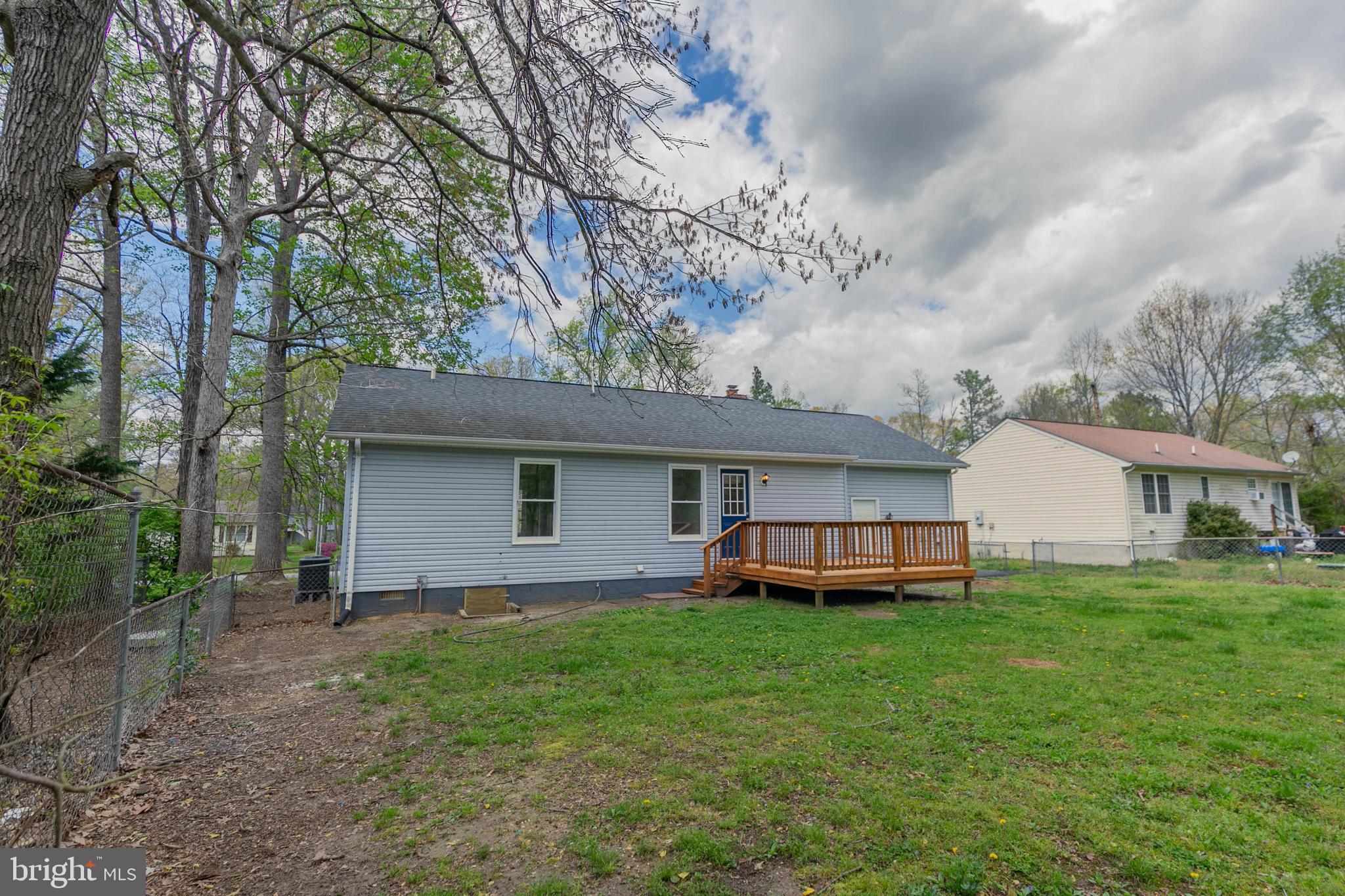 LAKE CAROLINE - Residential