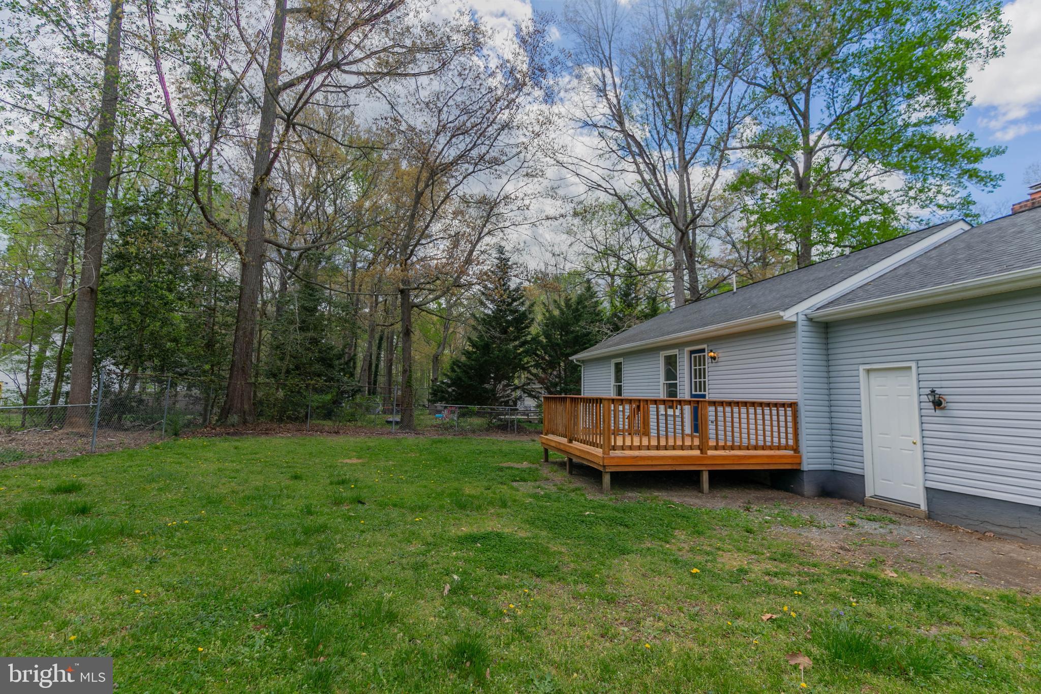 LAKE CAROLINE - Residential