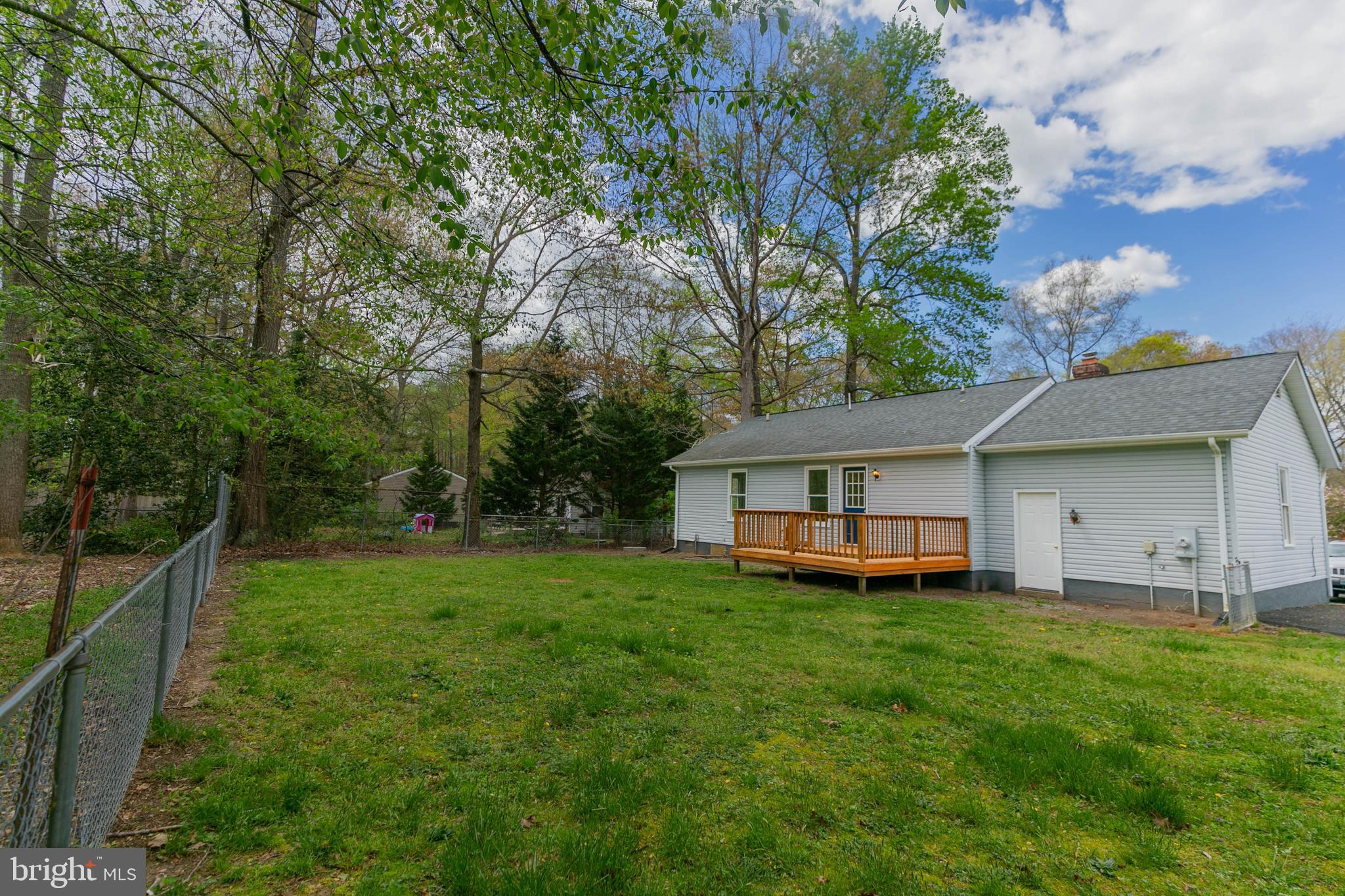 LAKE CAROLINE - Residential