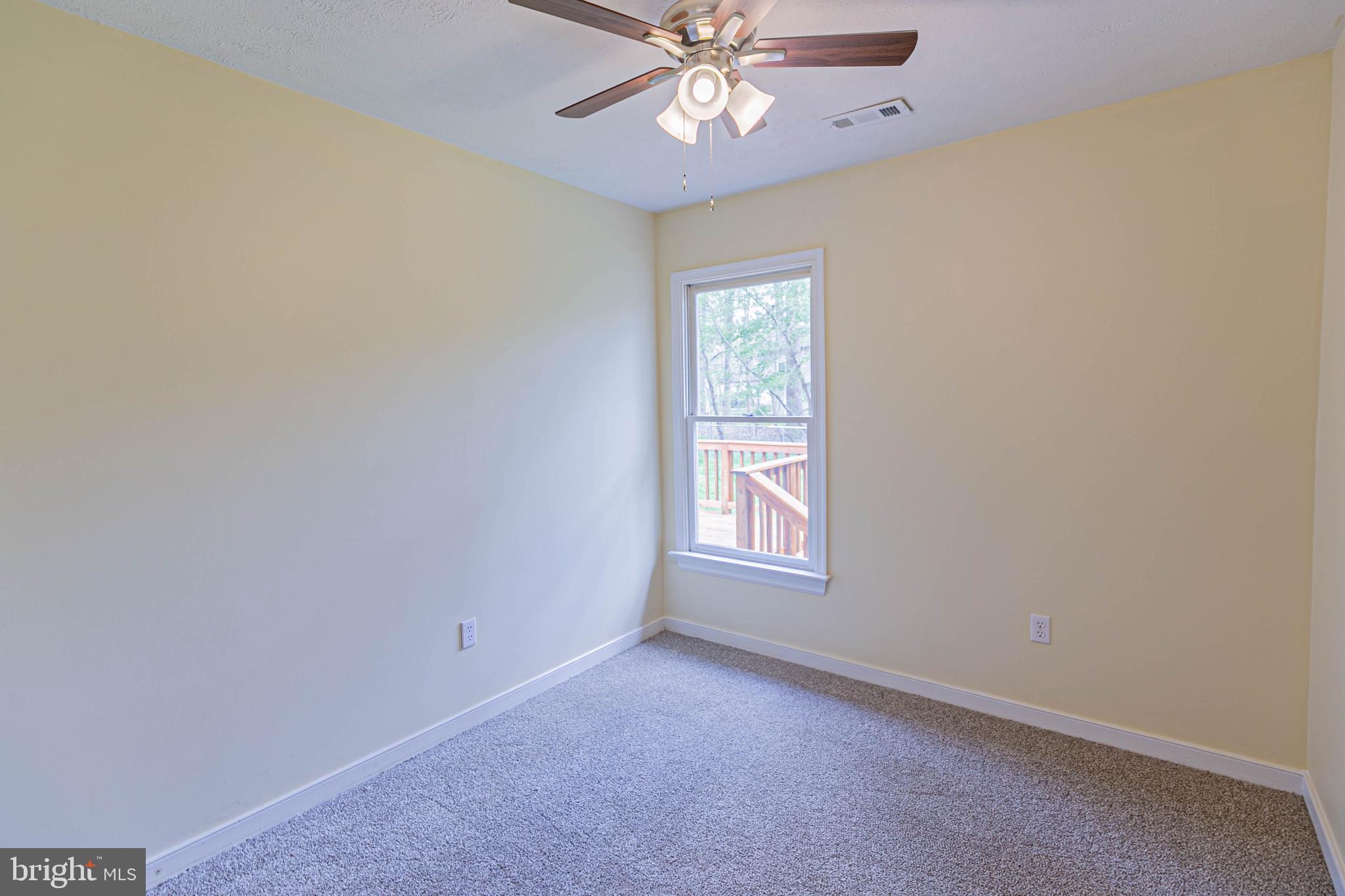 LAKE CAROLINE - Residential