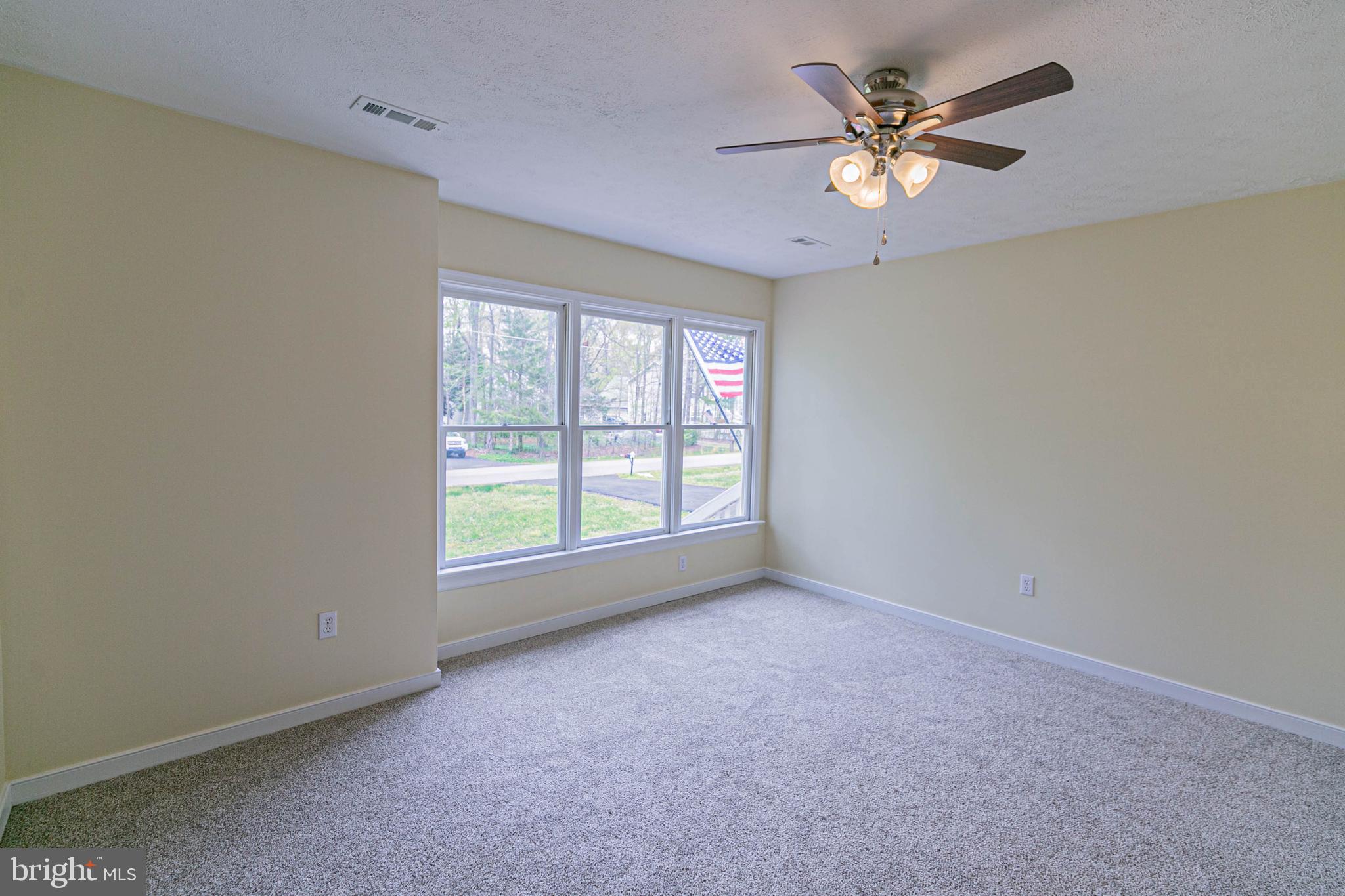 LAKE CAROLINE - Residential