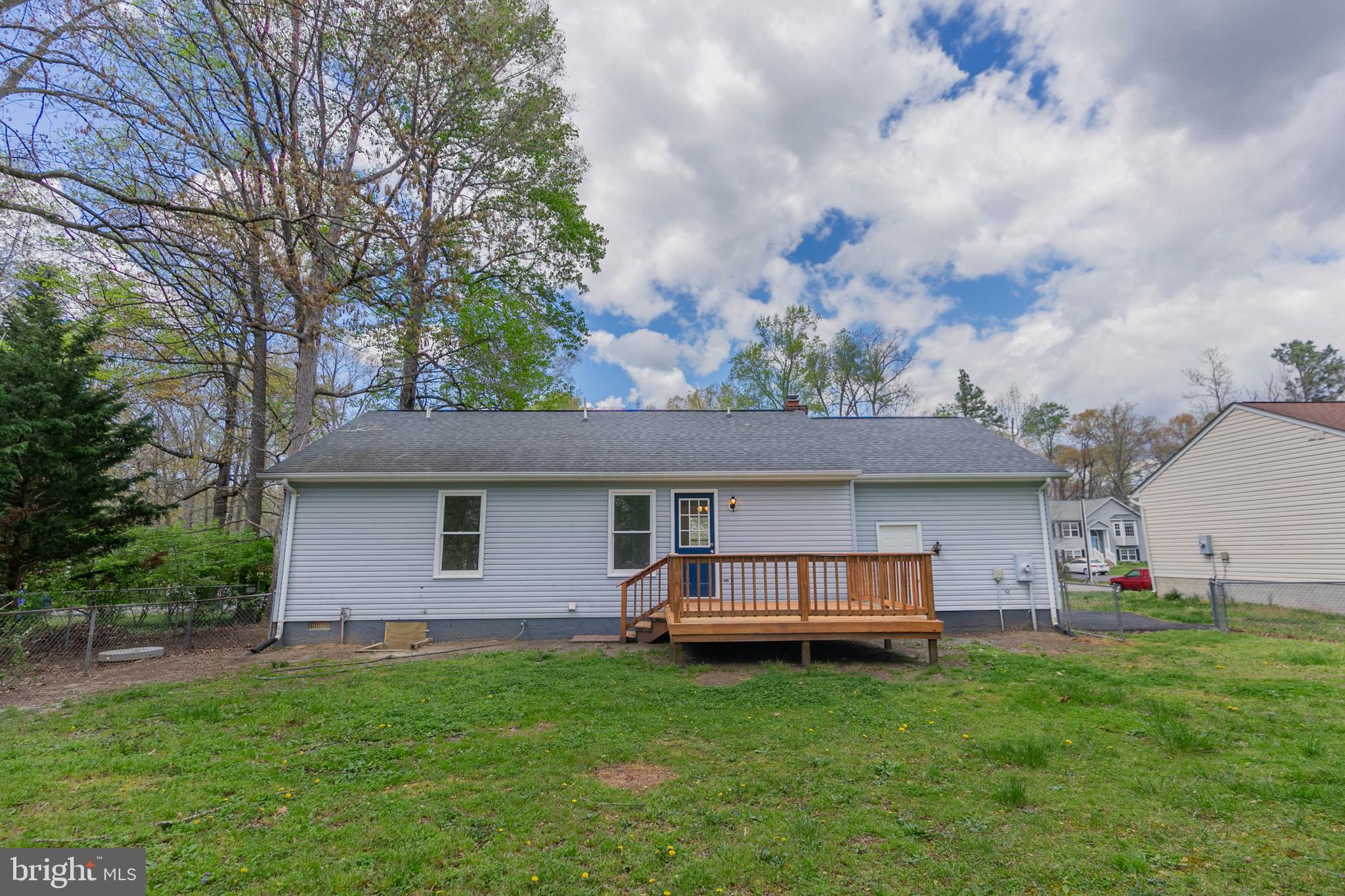 LAKE CAROLINE - Residential