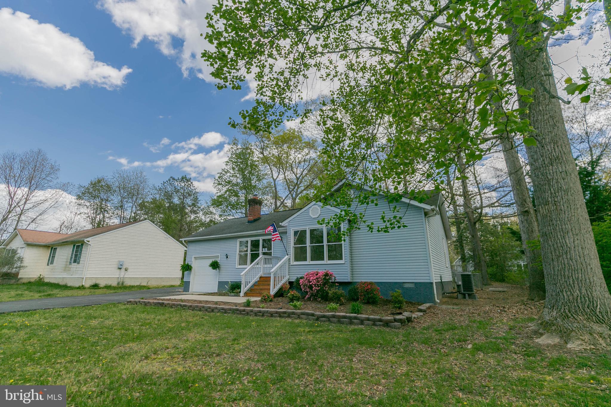 LAKE CAROLINE - Residential