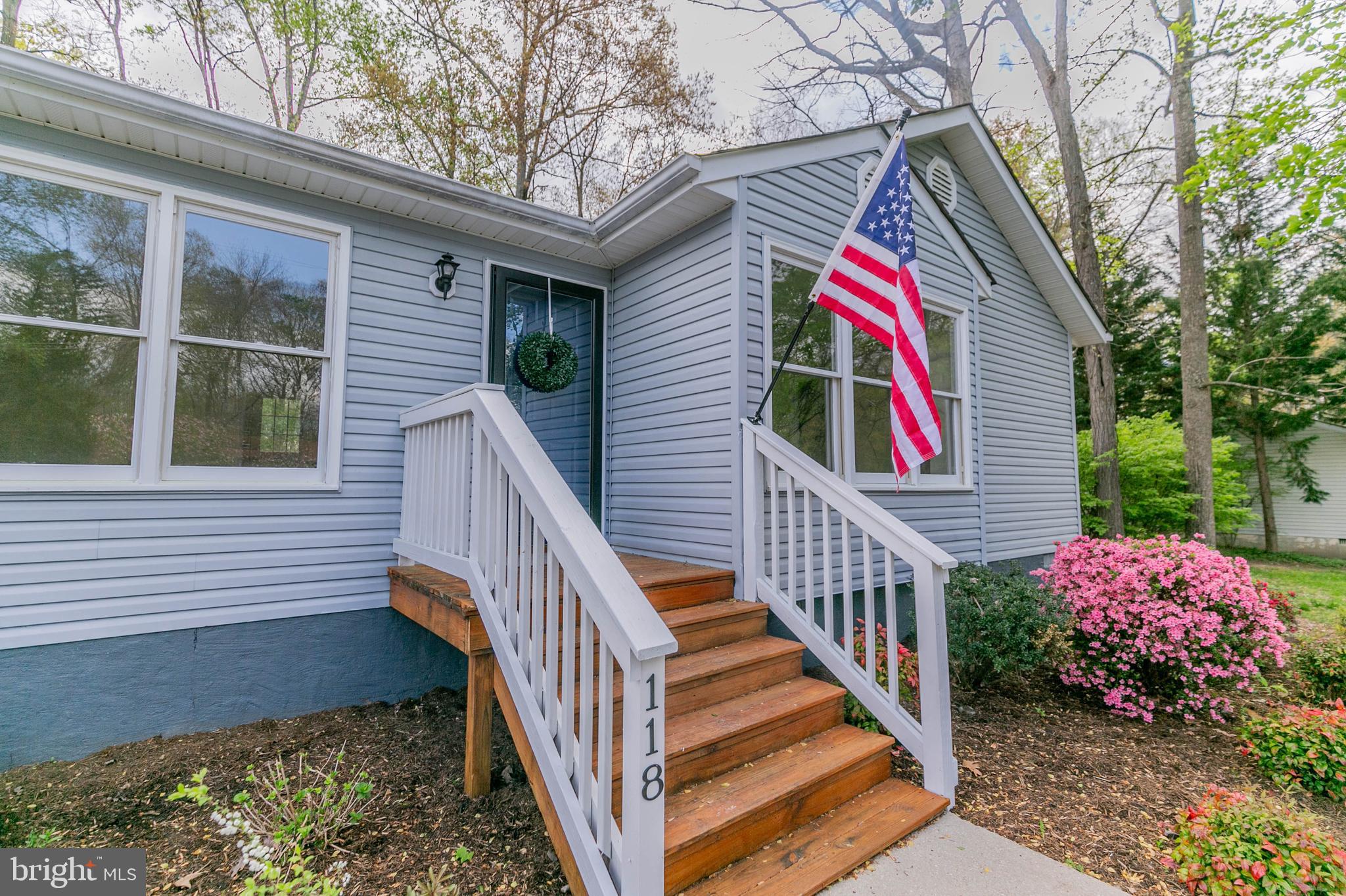 LAKE CAROLINE - Residential