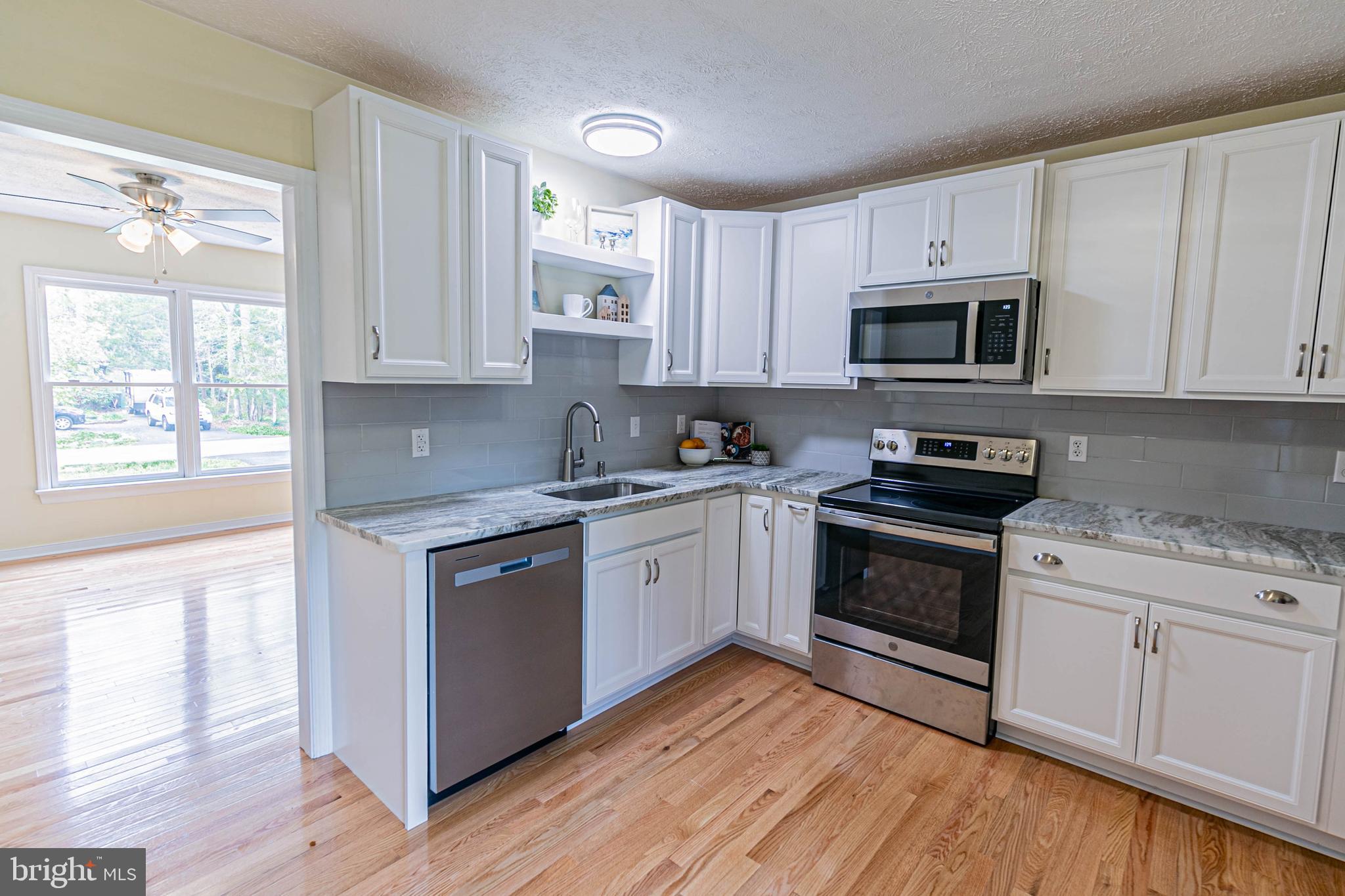 LAKE CAROLINE - Residential