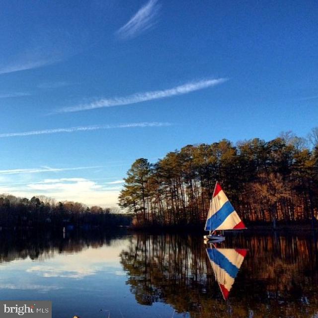 LAKE CAROLINE - Residential