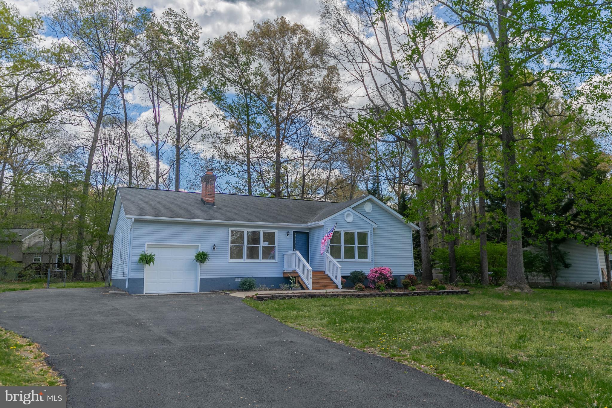 LAKE CAROLINE - Residential