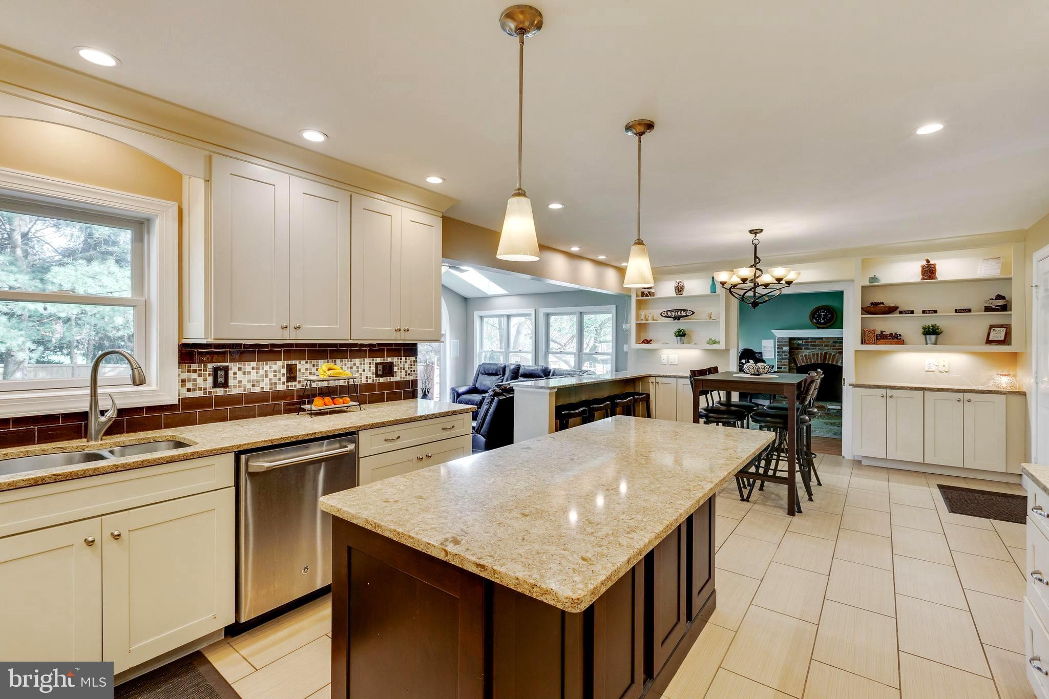 REDLAND KNOLLS - Residential