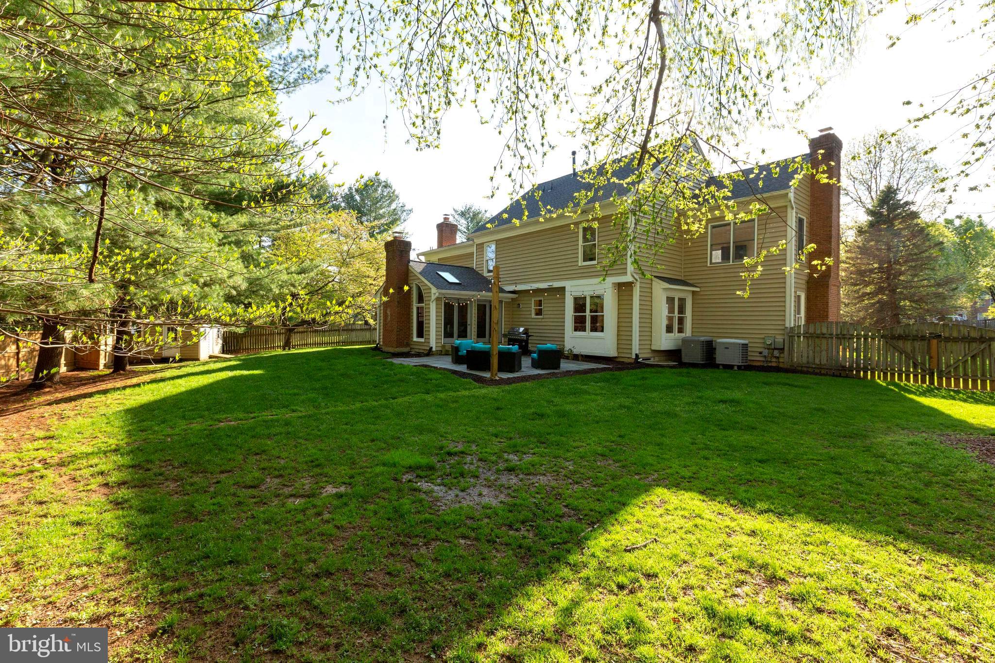 REDLAND KNOLLS - Residential