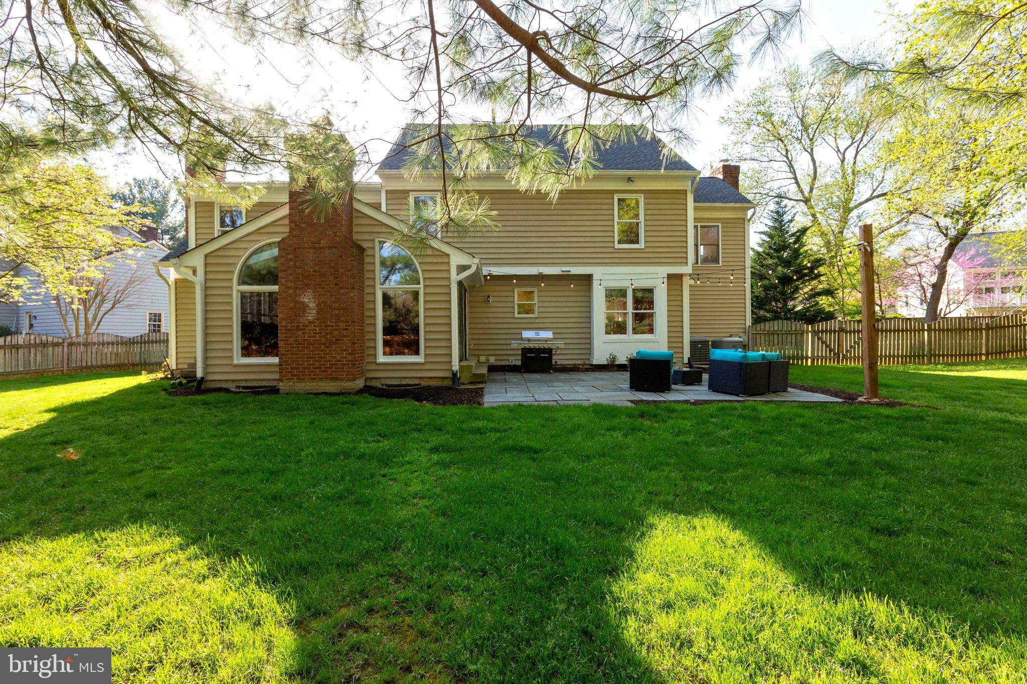 REDLAND KNOLLS - Residential