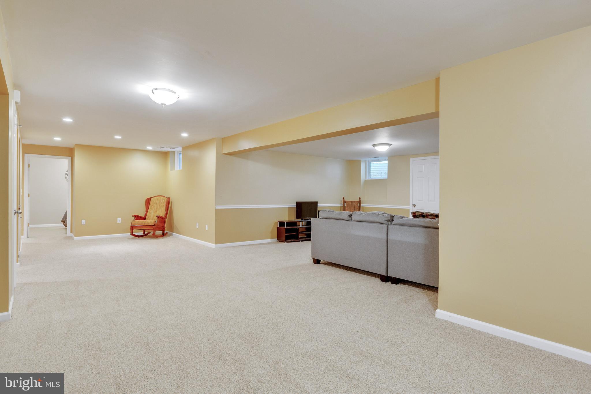 REDLAND KNOLLS - Residential