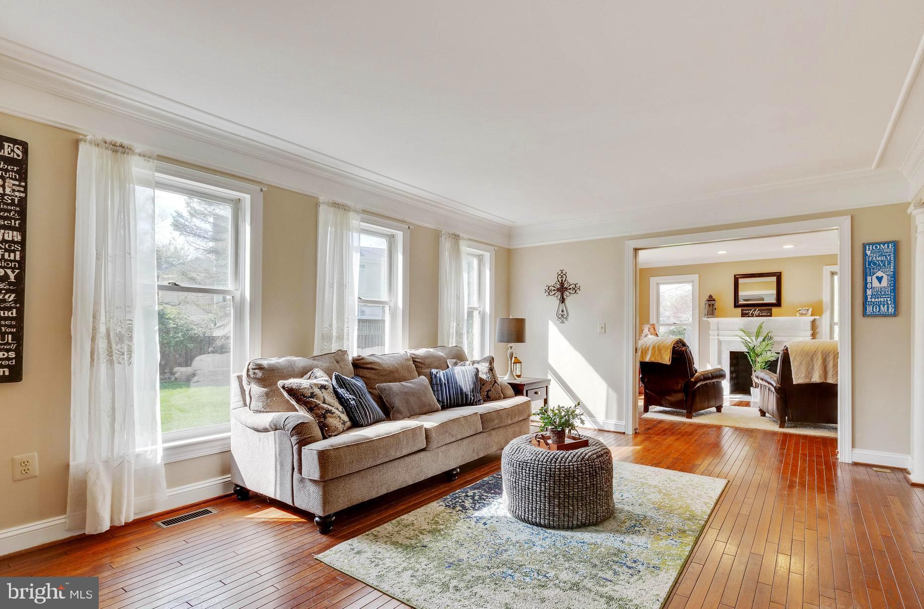 REDLAND KNOLLS - Residential