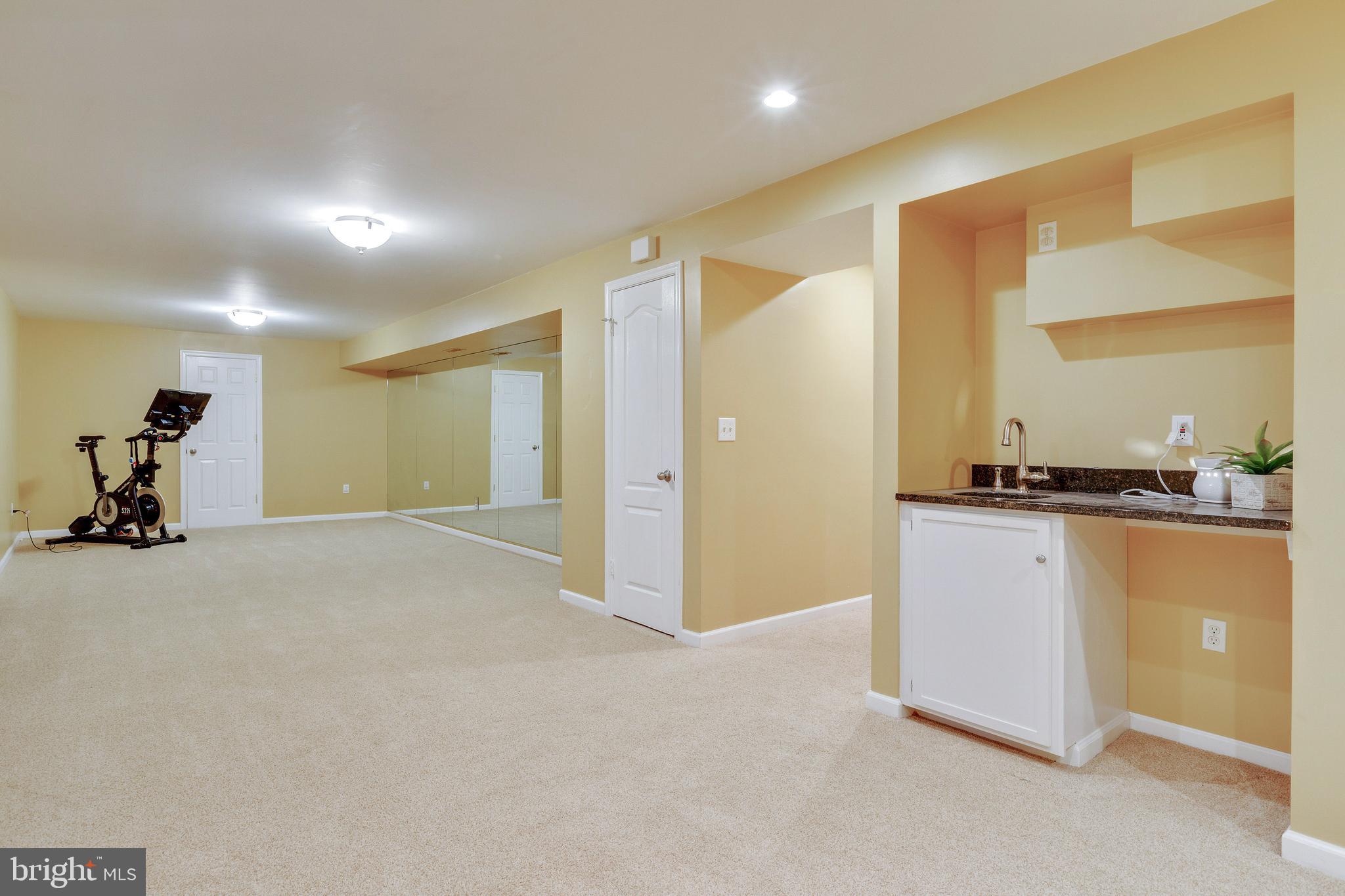 REDLAND KNOLLS - Residential