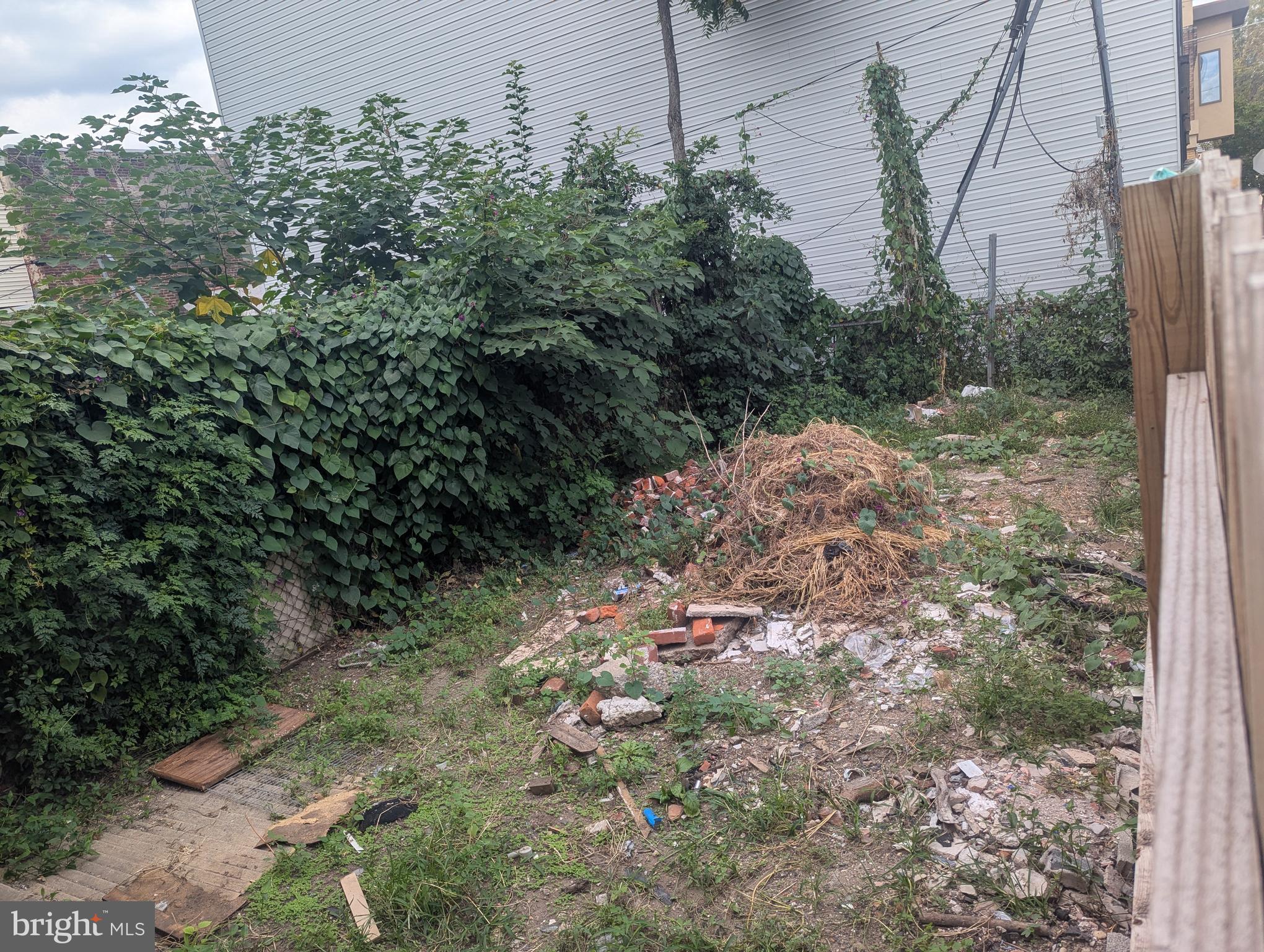 PHILADELPHIA - Residential