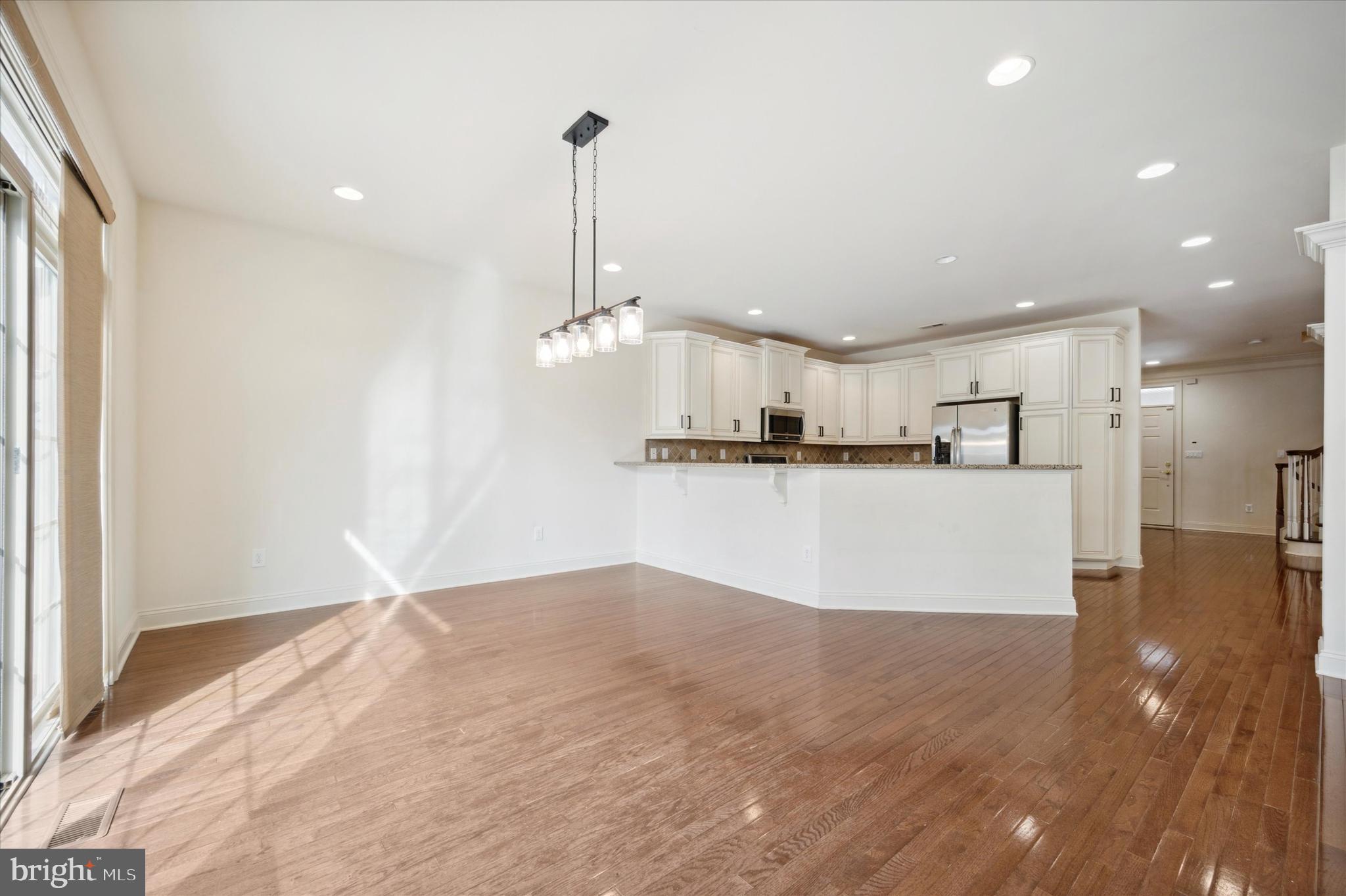 ST JAMES COURT - Residential