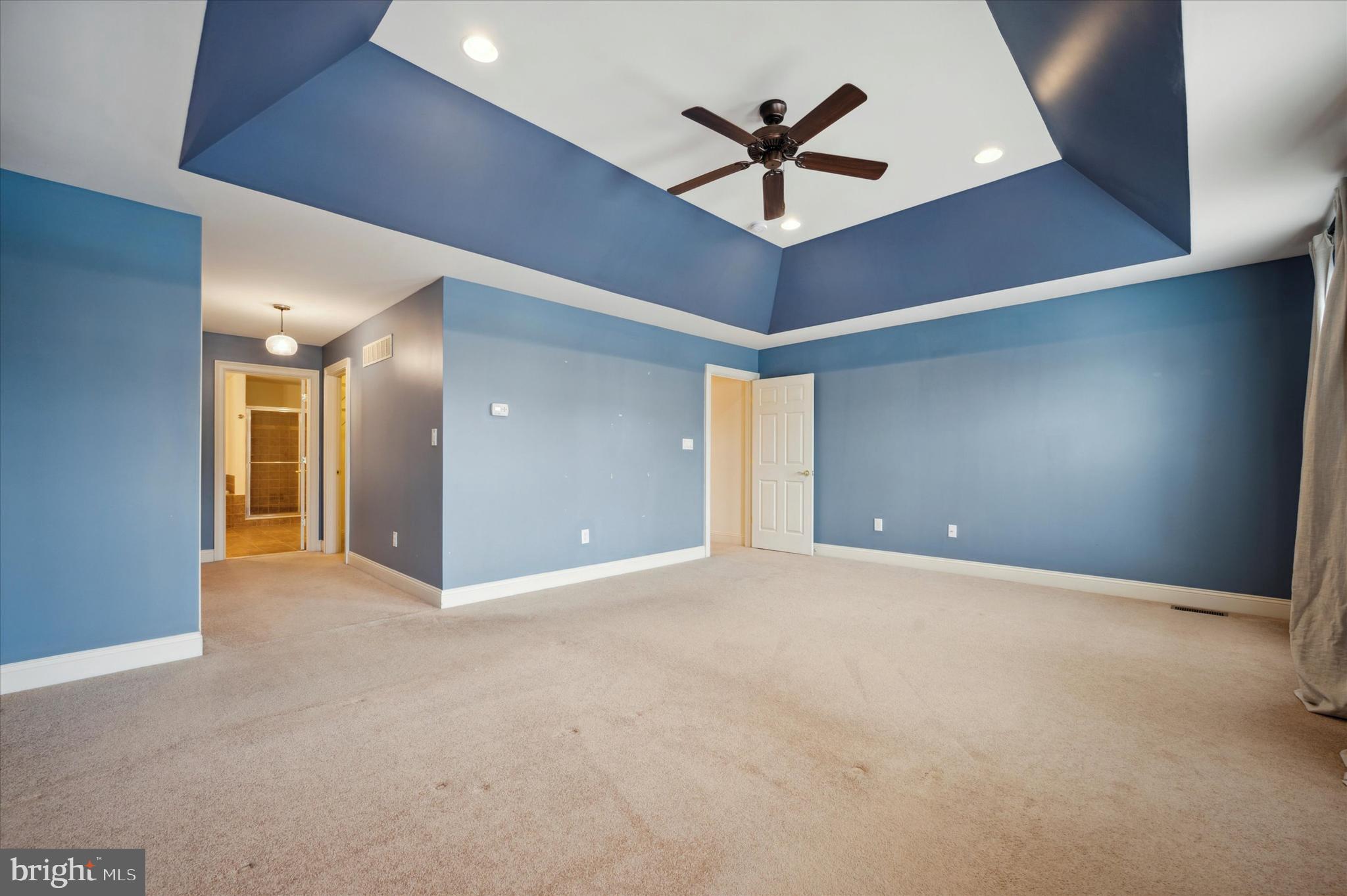 ST JAMES COURT - Residential