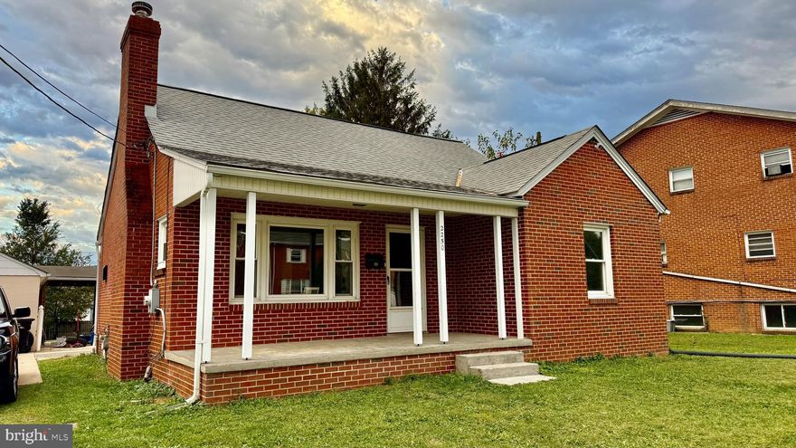 Sellers are highly motivated and ready to make a deal!
Beautifully Renovated Single-Family Home with a little Pool, Workshop, and Detached Garages
Welcome to this stunning fully renovated 4-bedroom, 3-bathroom single-family home that perfectly blends comfort, style, and functionality. Step inside to find an open-concept layout filled with natural light, ideal for both everyday living and entertaining. The modern kitchen features updated appliances, ample cabinet space, and a convenient layout that flows seamlessly into the dining and living areas. On the lower level, you'll find two spacious dens — perfect for a home office, gym, or recreation room — along with a full bathroom for added convenience. Outdoors, enjoy your own private retreat with a beautiful in-ground pool, two detached garages, and a workshop ideal for hobby projects or extra storage. The expansive backyard offers plenty of space for gatherings, gardening, or simply relaxing in a peaceful setting.
Located close to major roads, shopping, and restaurants, this home offers the best of suburban tranquility and accessibility.