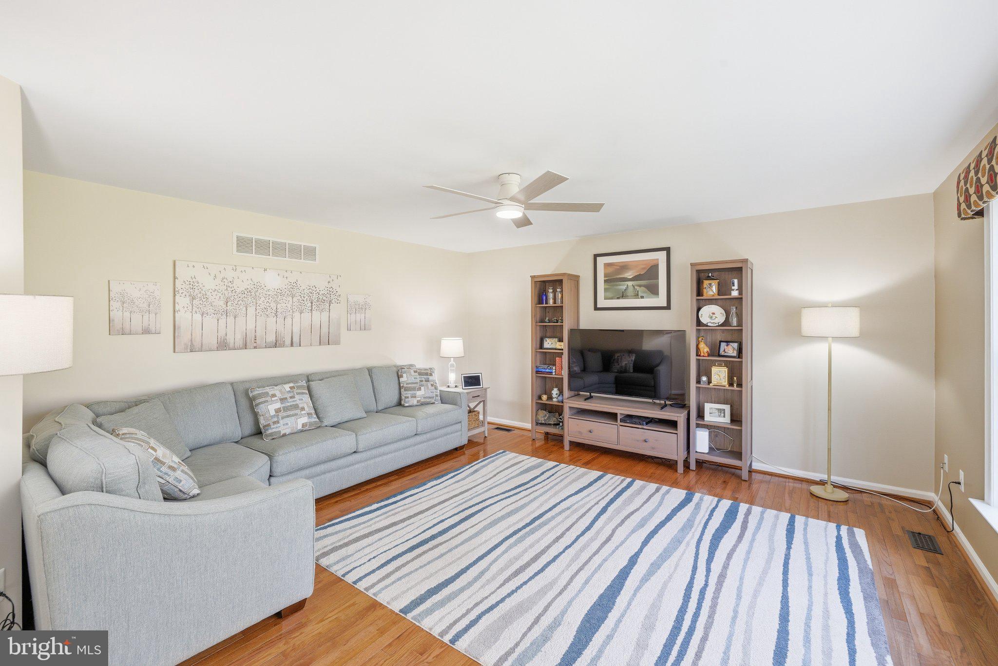 SEVEN TRAILS - Residential