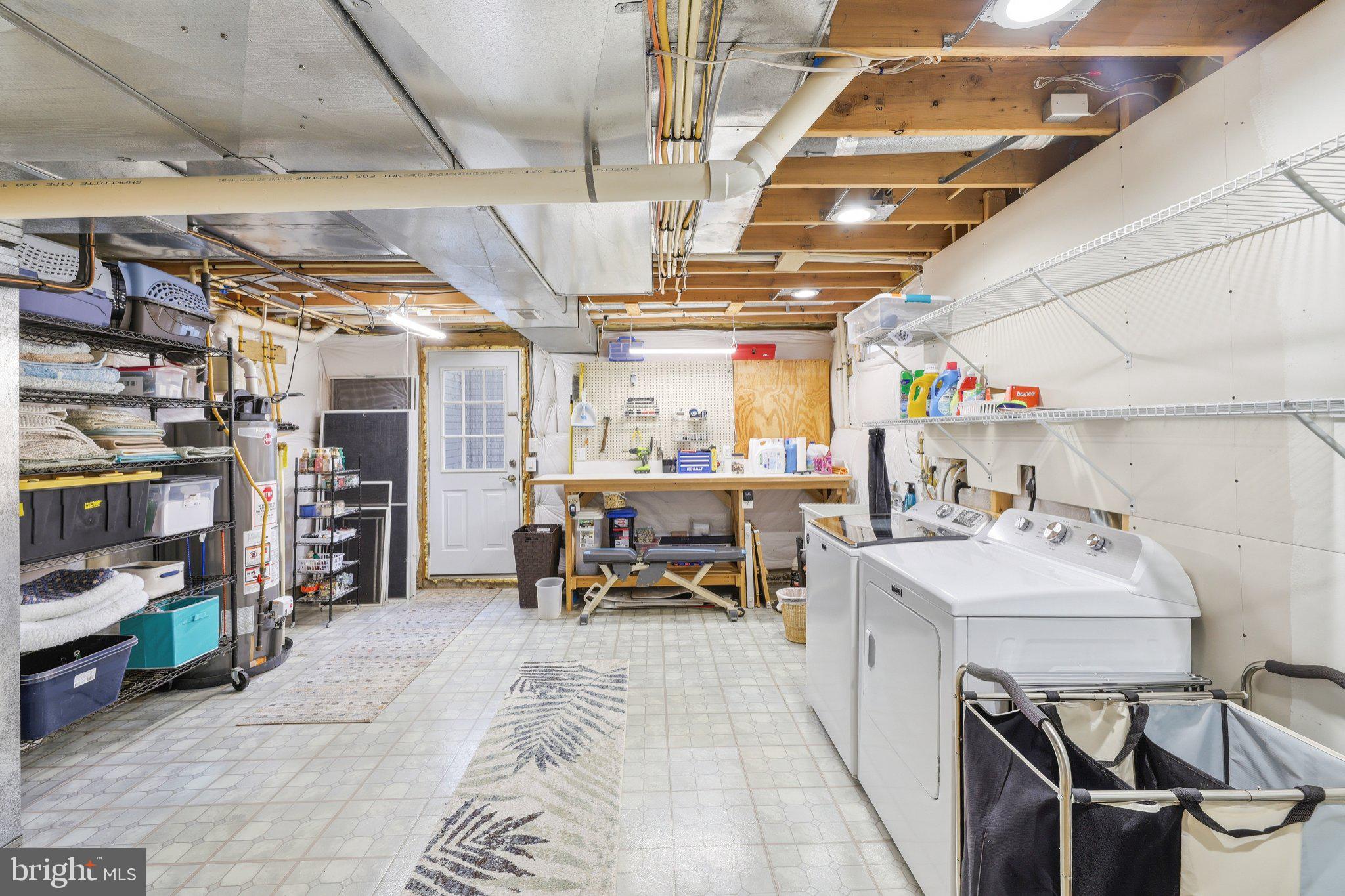 SEVEN TRAILS - Residential