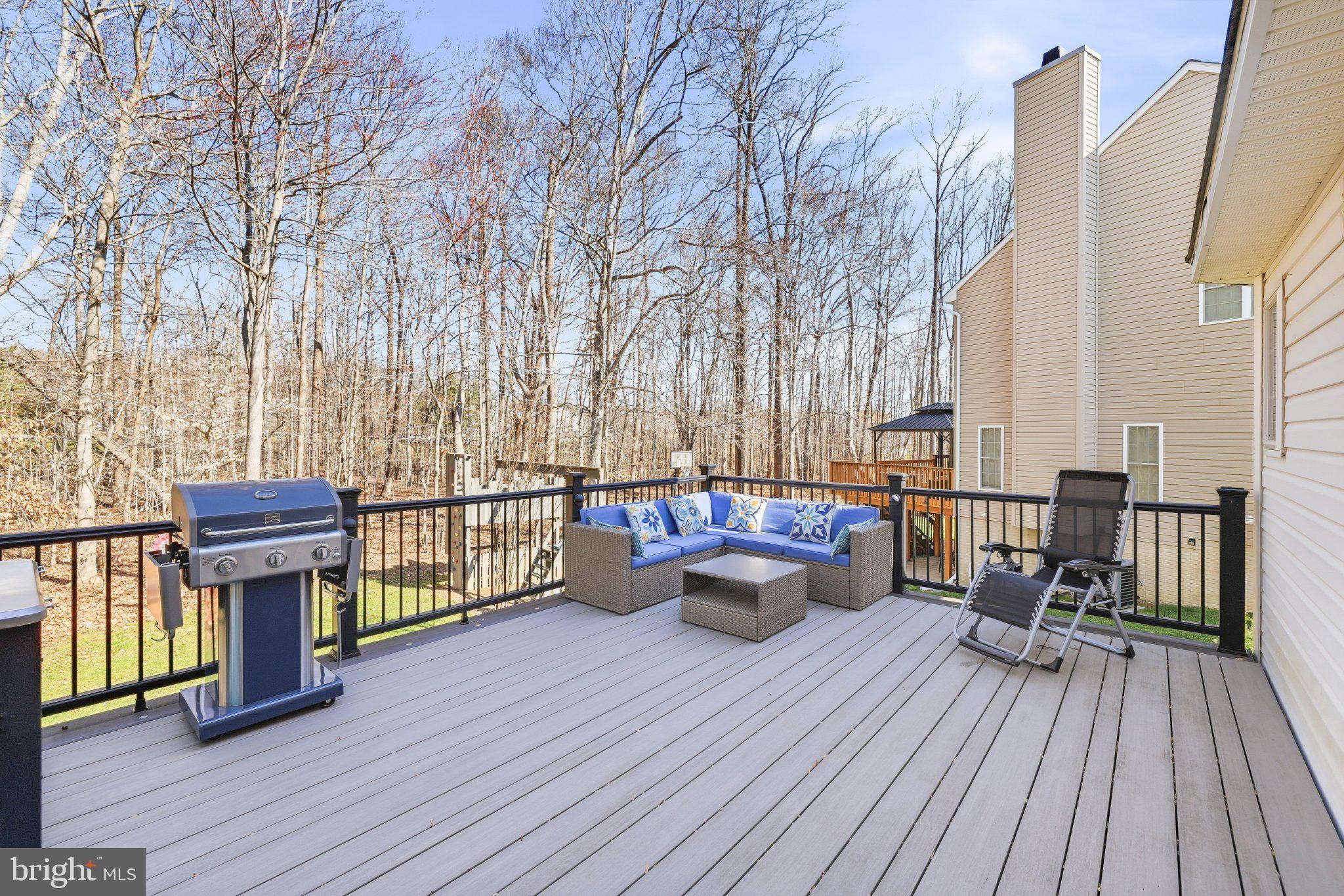 SEVEN TRAILS - Residential