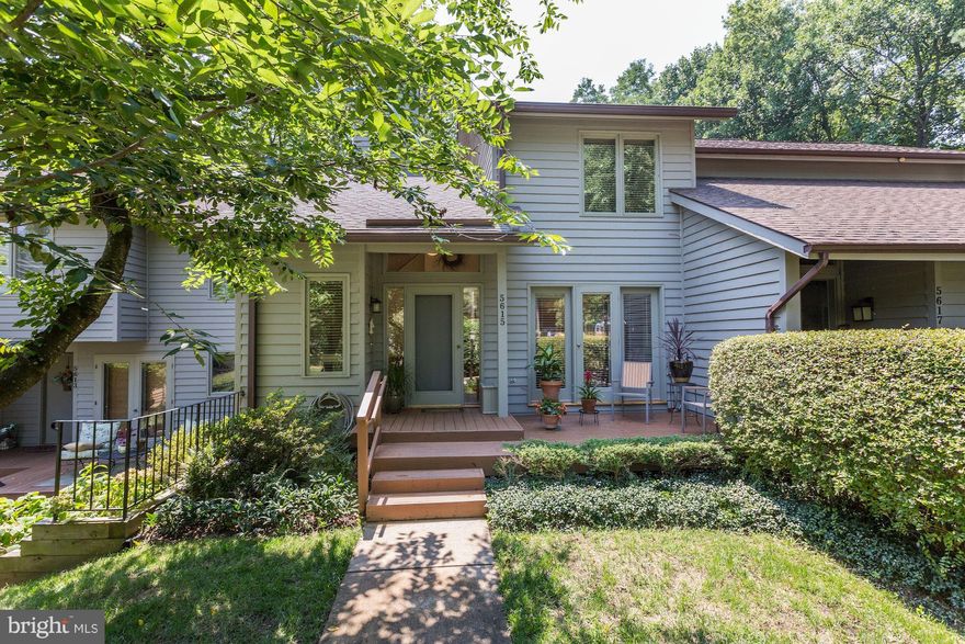 METICULOUSLY & lovingly  maintained from the inside out, this beautiful contemporary townhouse is situated in  one of the best locations in Scarborough. Serene views of pond & nature from all 3 levels. Updated kitchen with top of the line appliances,quartz counters. Updated bathrooms .Large  MBR suite  with attached library/sitting room & view.. Hardwood floors on 1st level.