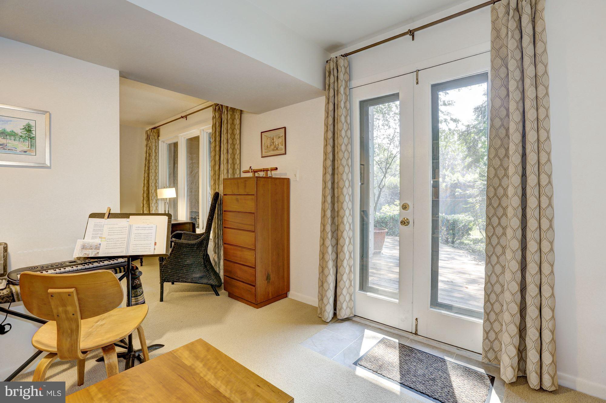 SCARBOROUGH - Residential