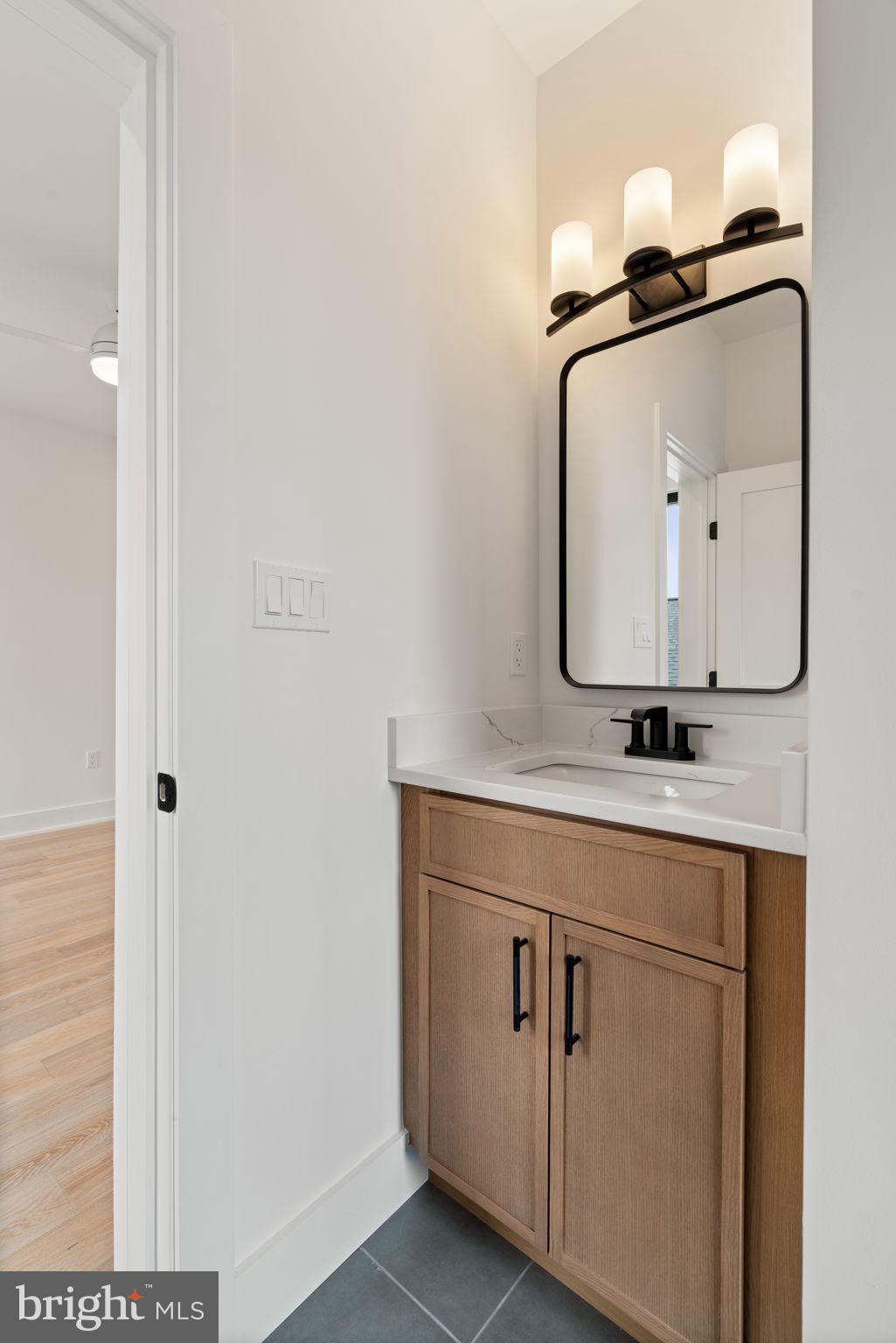 VIENNA WOODS - Residential