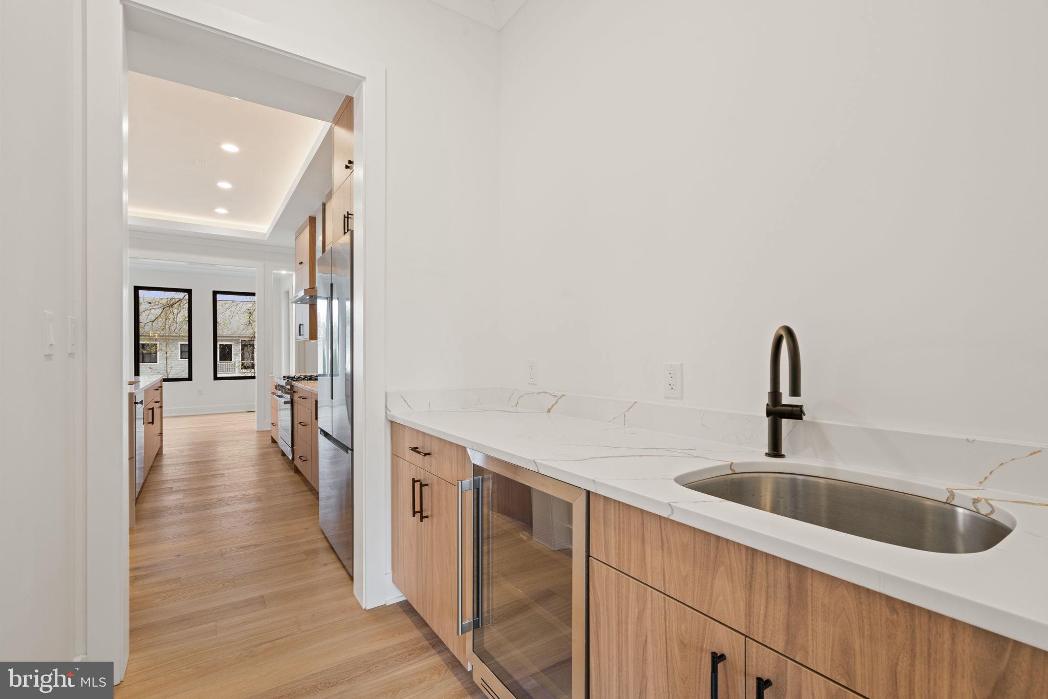 VIENNA WOODS - Residential