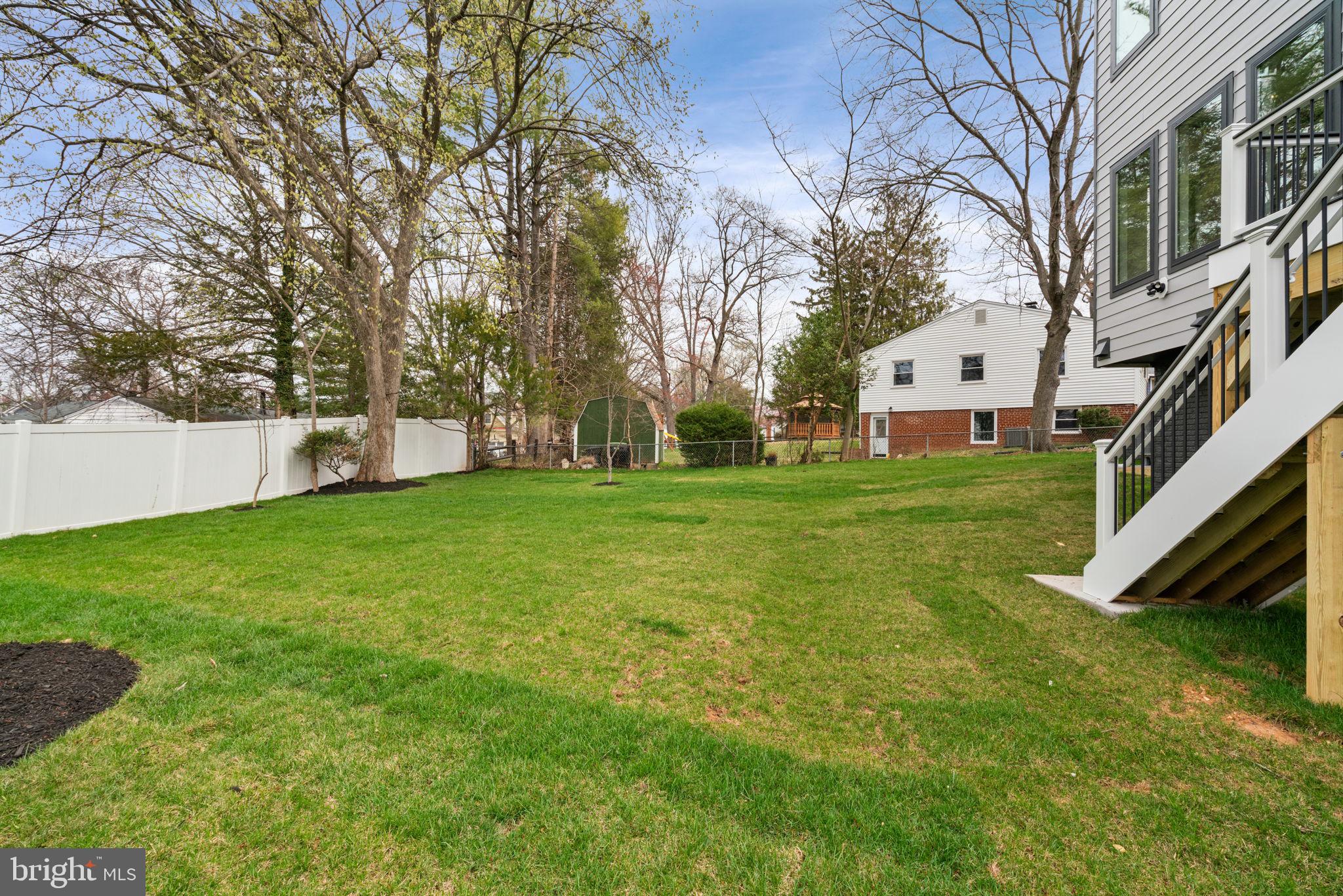 VIENNA WOODS - Residential