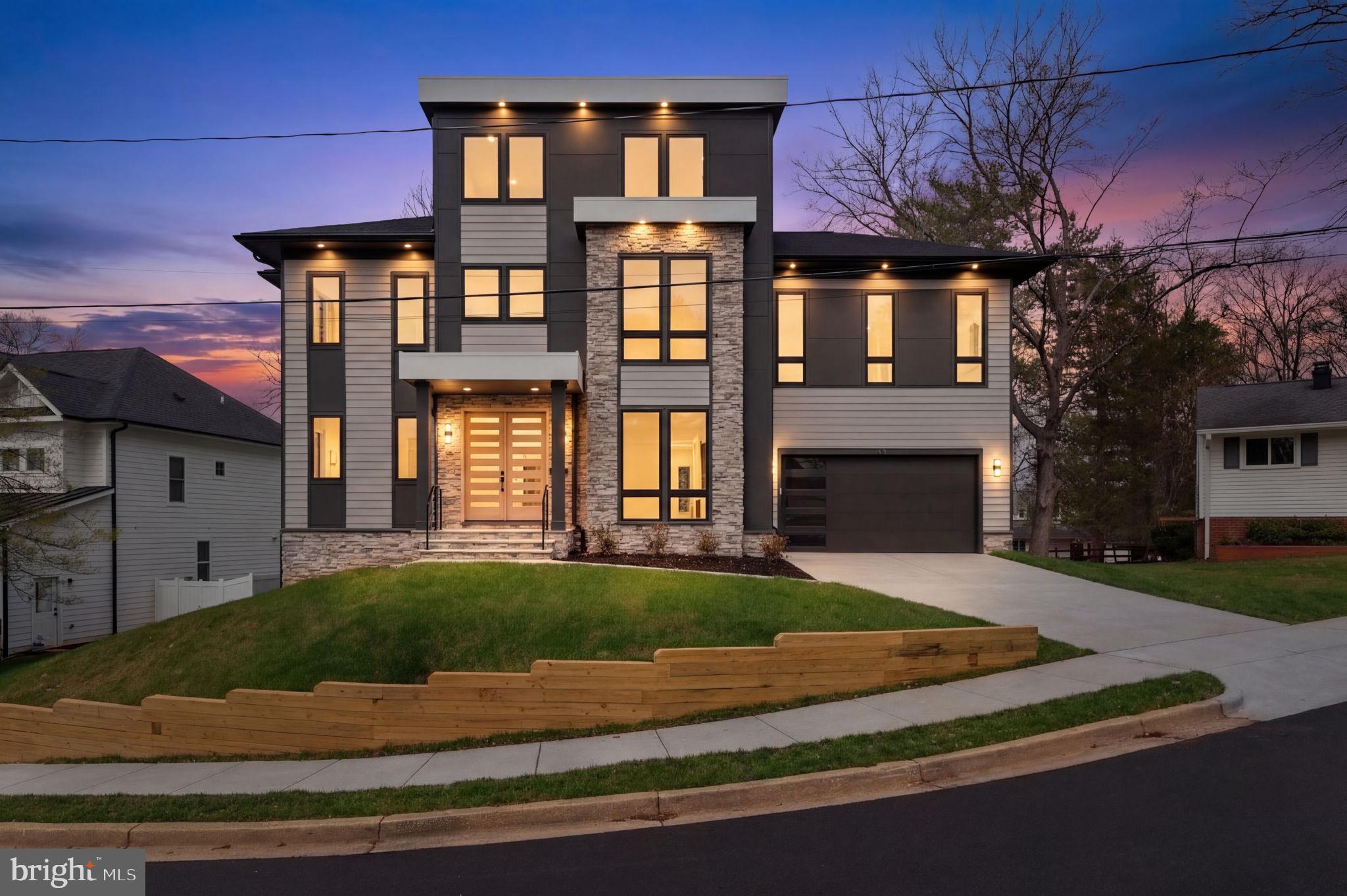 VIENNA WOODS - Residential