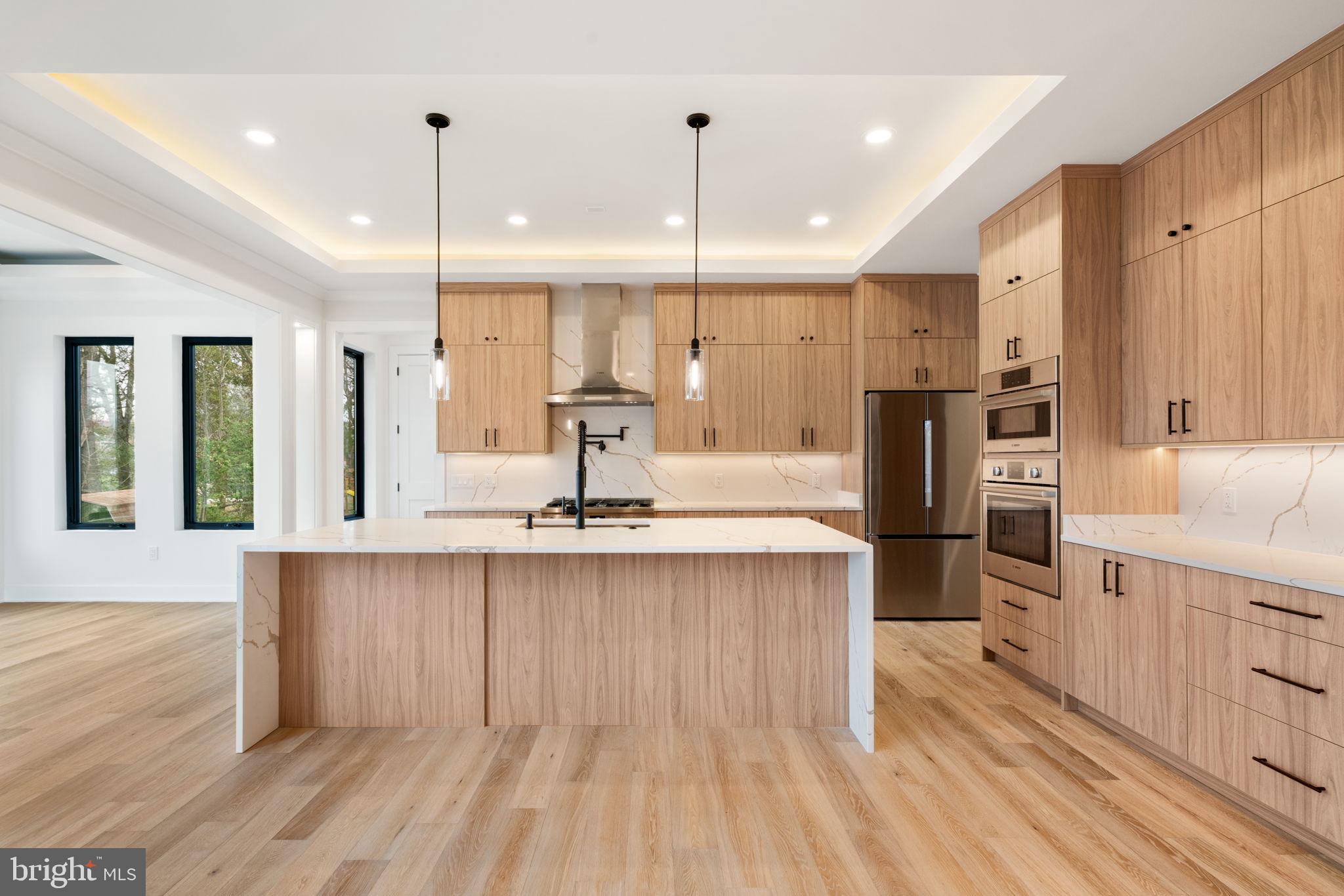 VIENNA WOODS - Residential