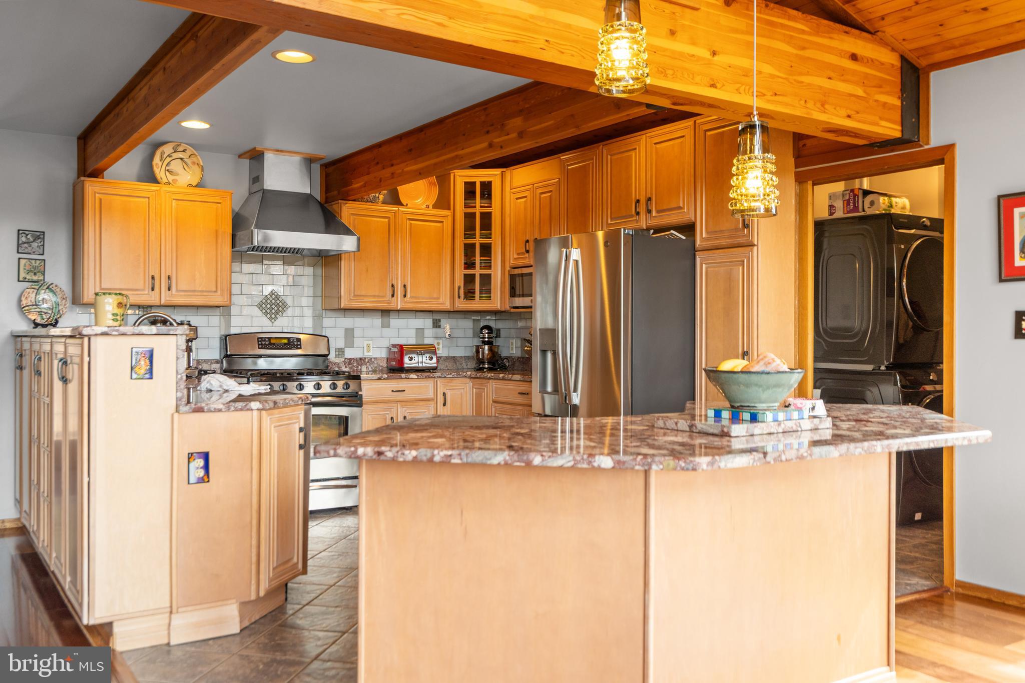 ROUND TOP ESTATES - Residential