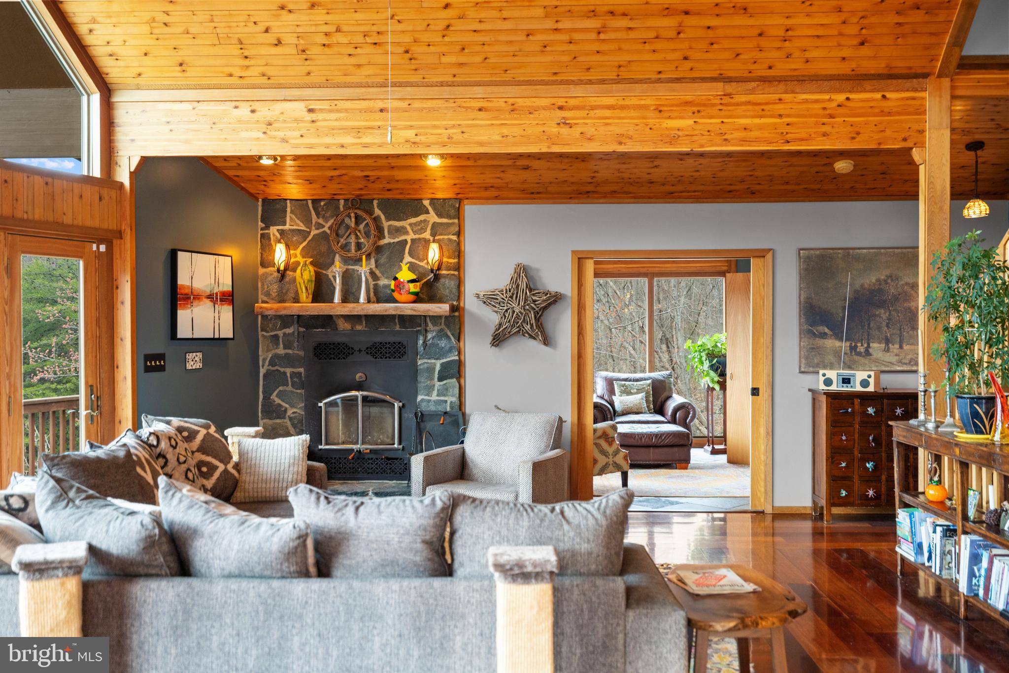 ROUND TOP ESTATES - Residential