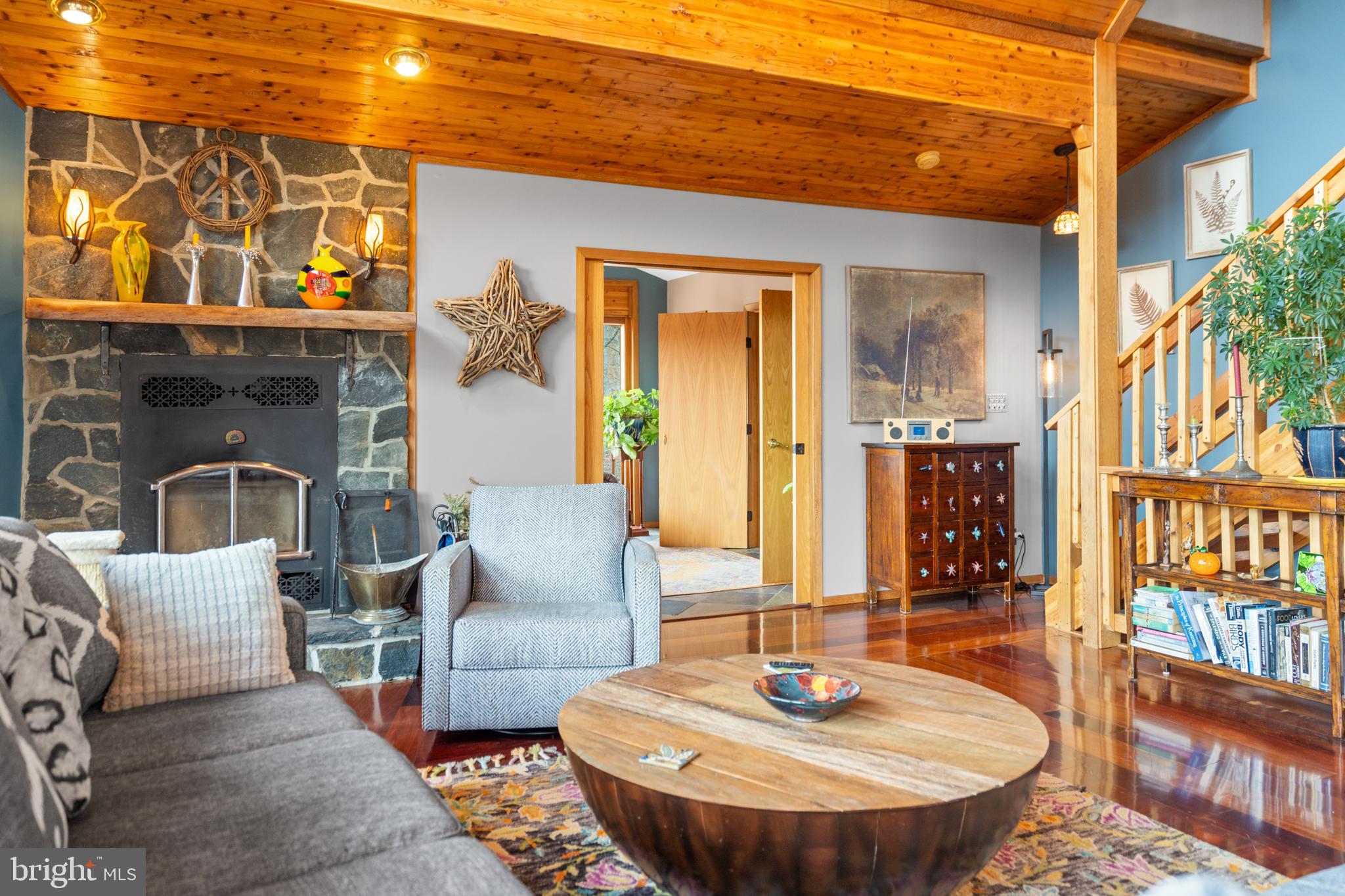 ROUND TOP ESTATES - Residential