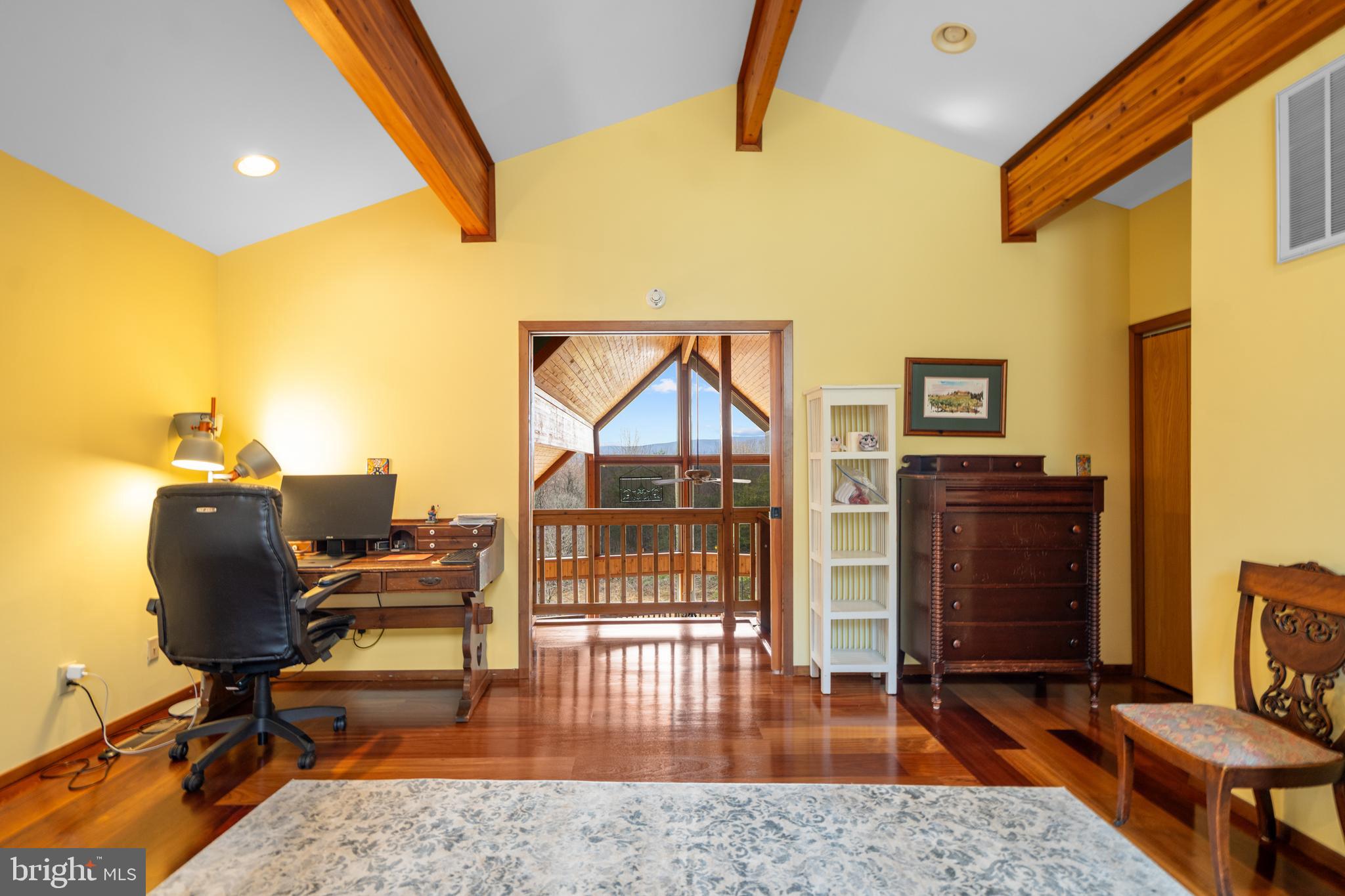 ROUND TOP ESTATES - Residential